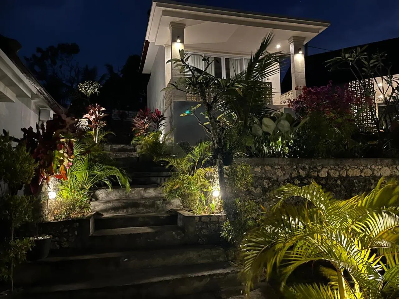 Property building in Kelingking Paradise Suites Villa