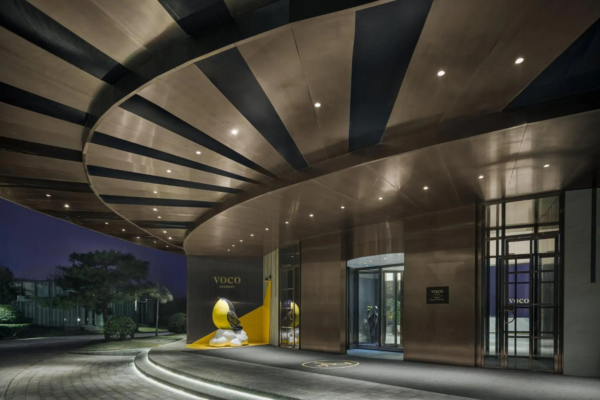 Property building in voco Zhengzhou Garden Expo by IHG