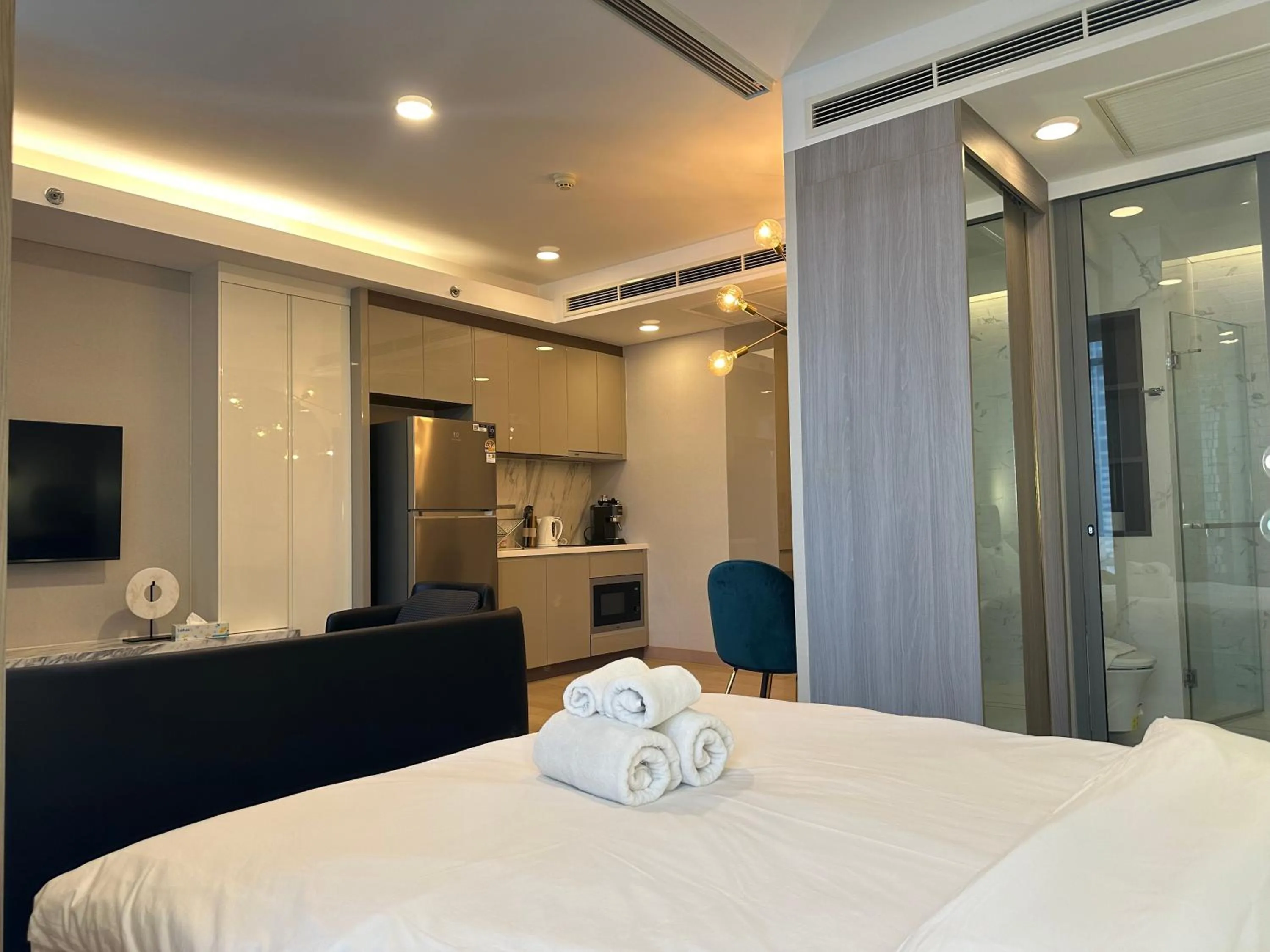 Kitchen or kitchenette in Siamese Exclusive Queens