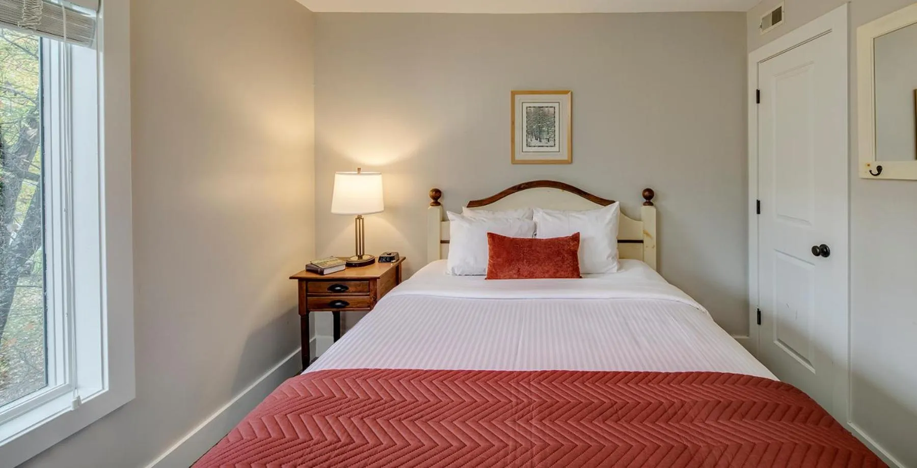 Bedroom, Bed in Crystal Mountain