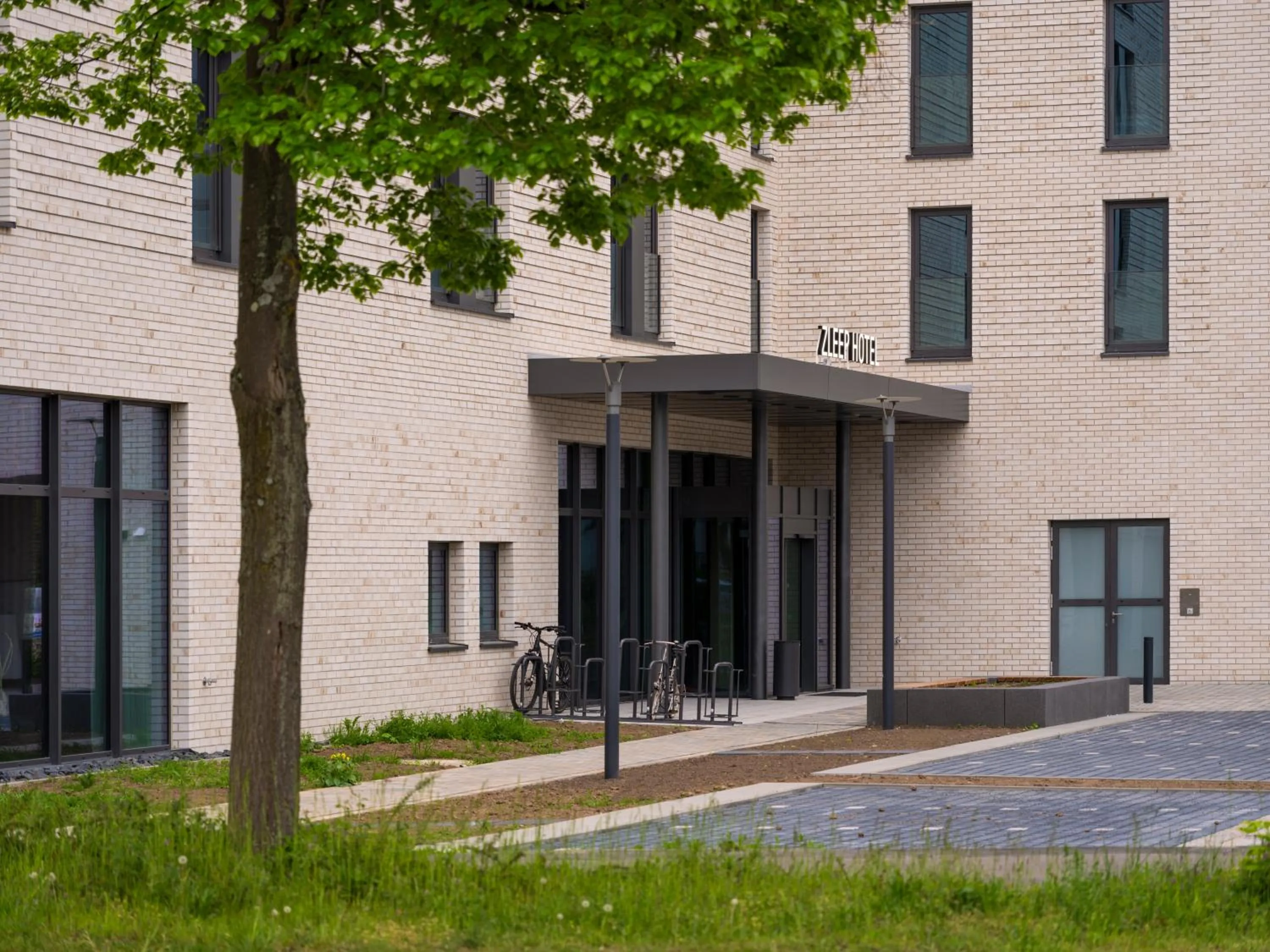 Property building in Zleep Hotel Frankfurt Airport Kelsterbach