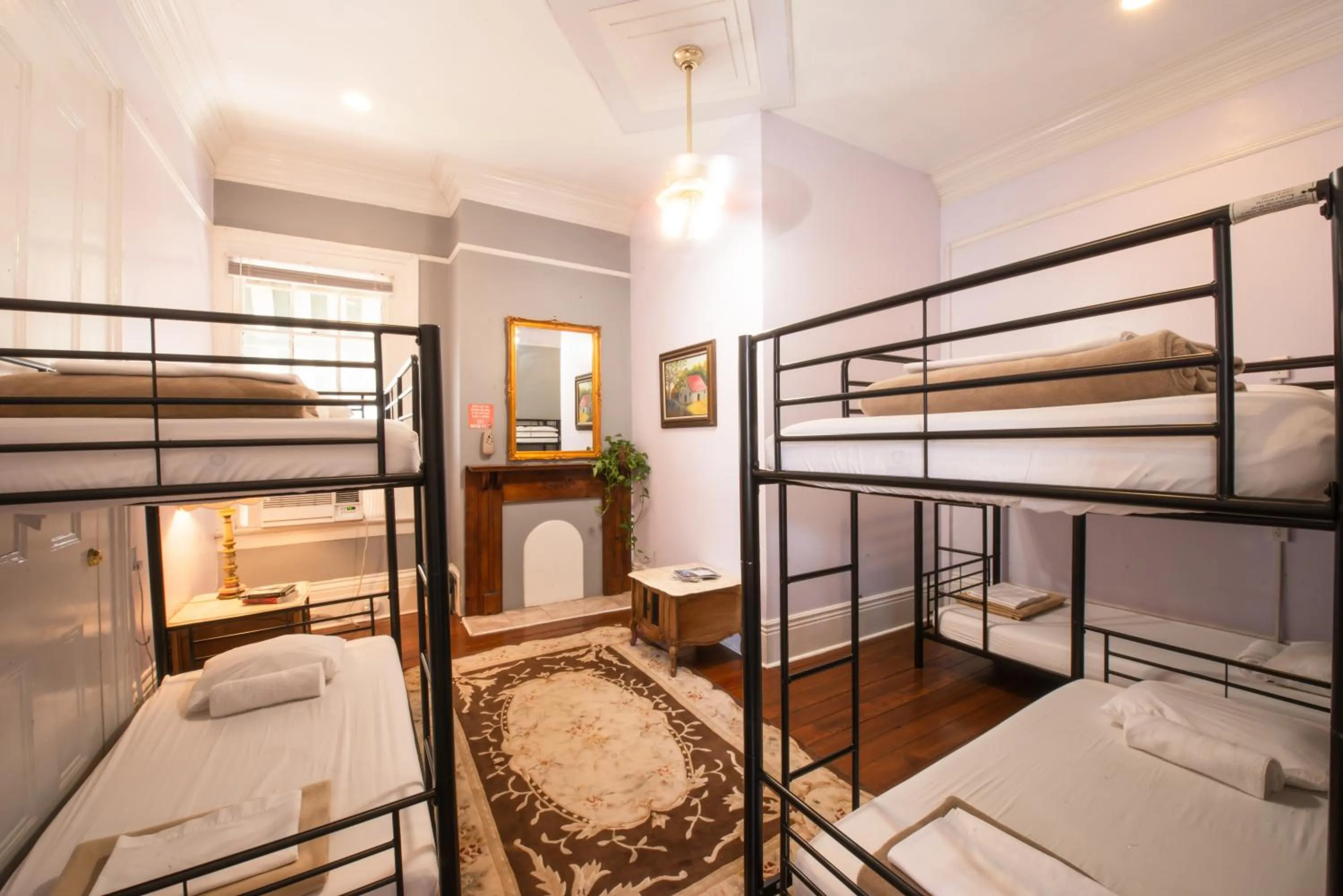 Photo of the whole room, Bed in HOSTEL Auberge NOLA