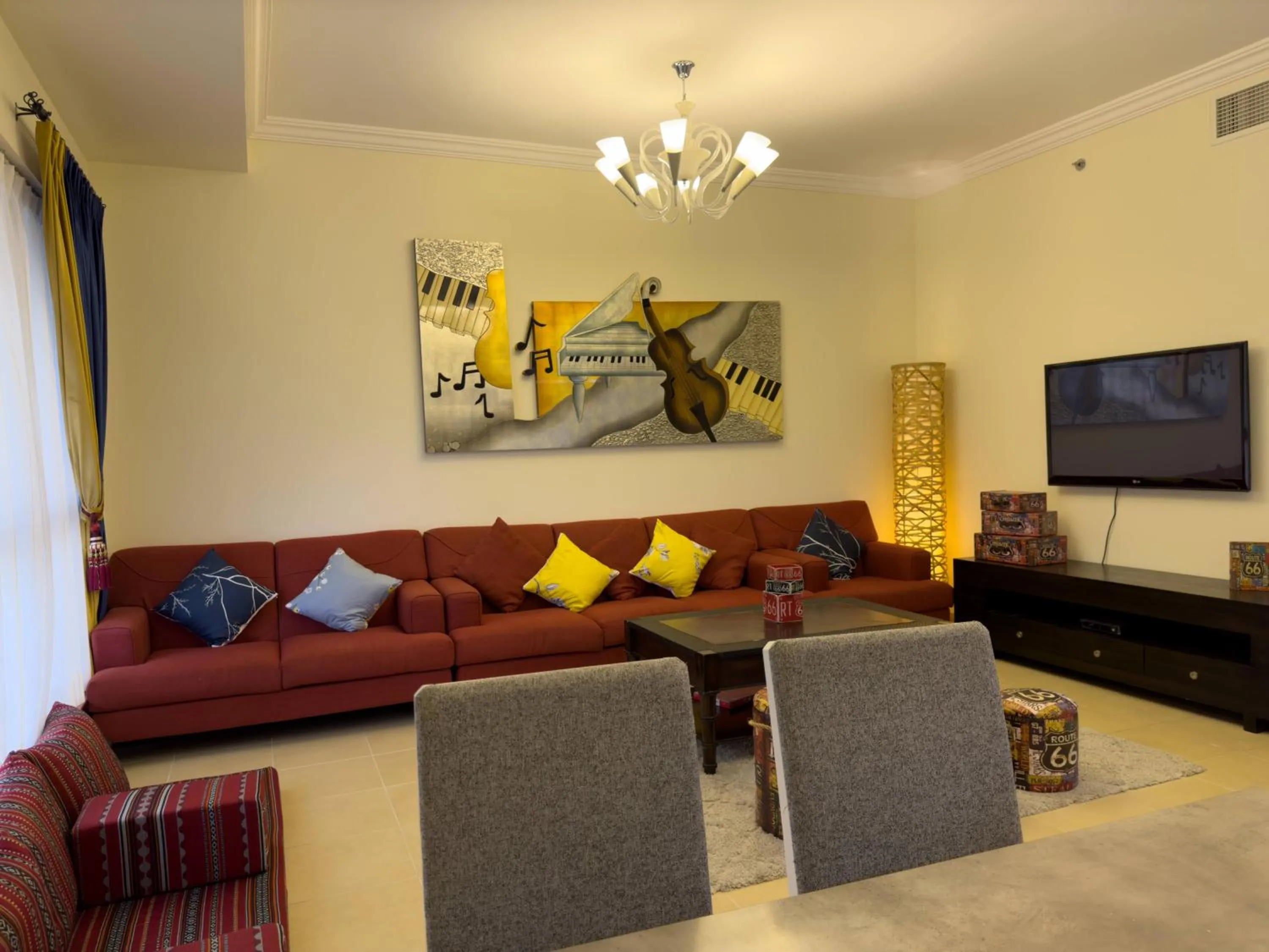 Living room in Route 66 Beach Hostel