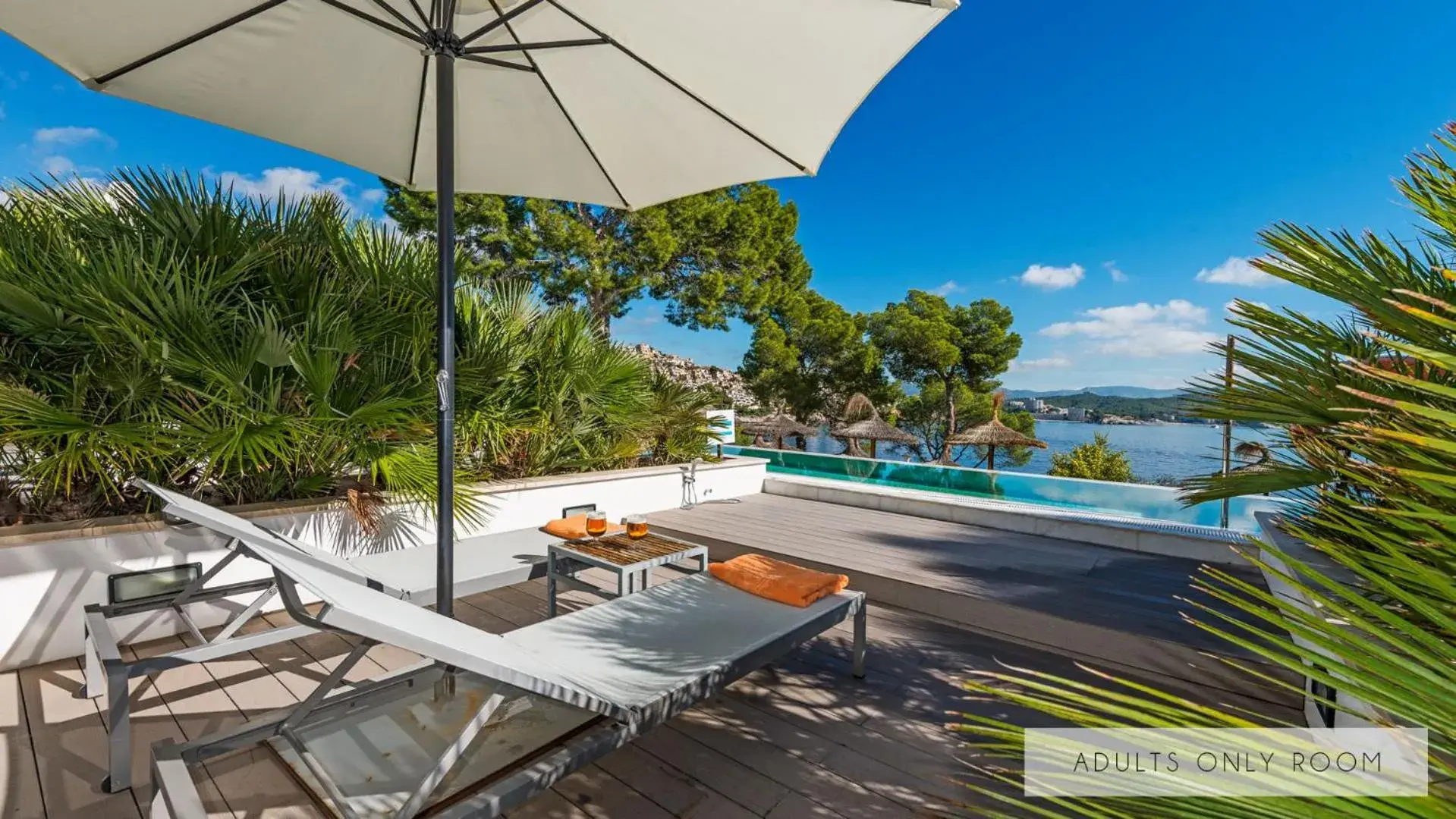 Premium Suite with Pool Access and Sea View - Adults Only - SPA Access Included in Hotel Coronado Thalasso & Spa Premium Suite with Pool Access and Sea View - Adults Only - SPA Access Included in Hotel Coronado Thalasso & Spa