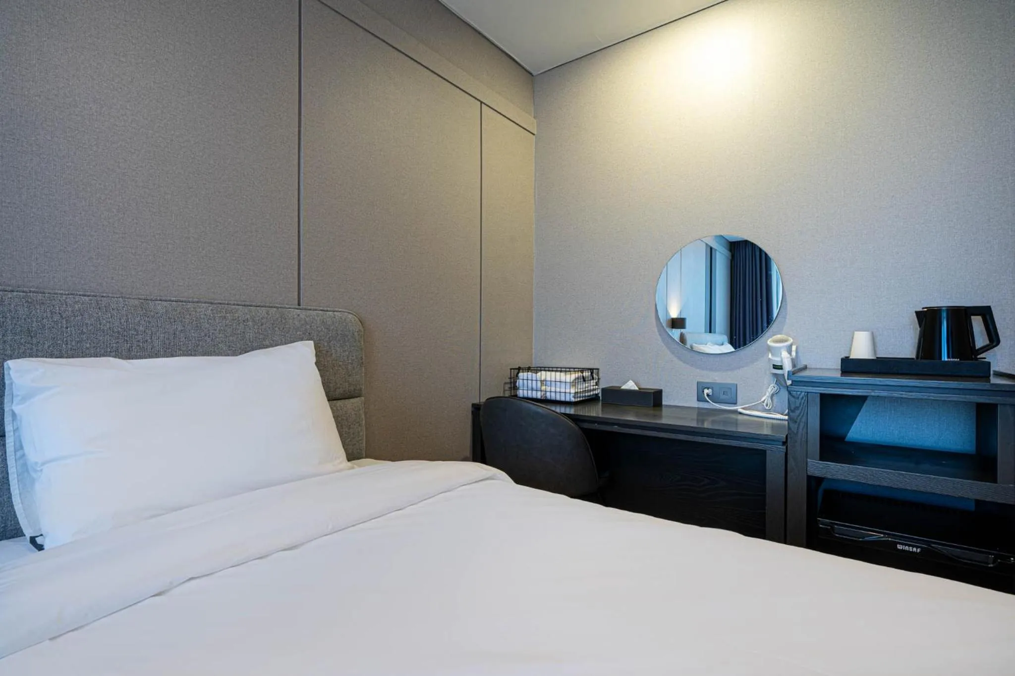 Photo of the whole room, Bed in The Western Busan Hotel By STAYNEO