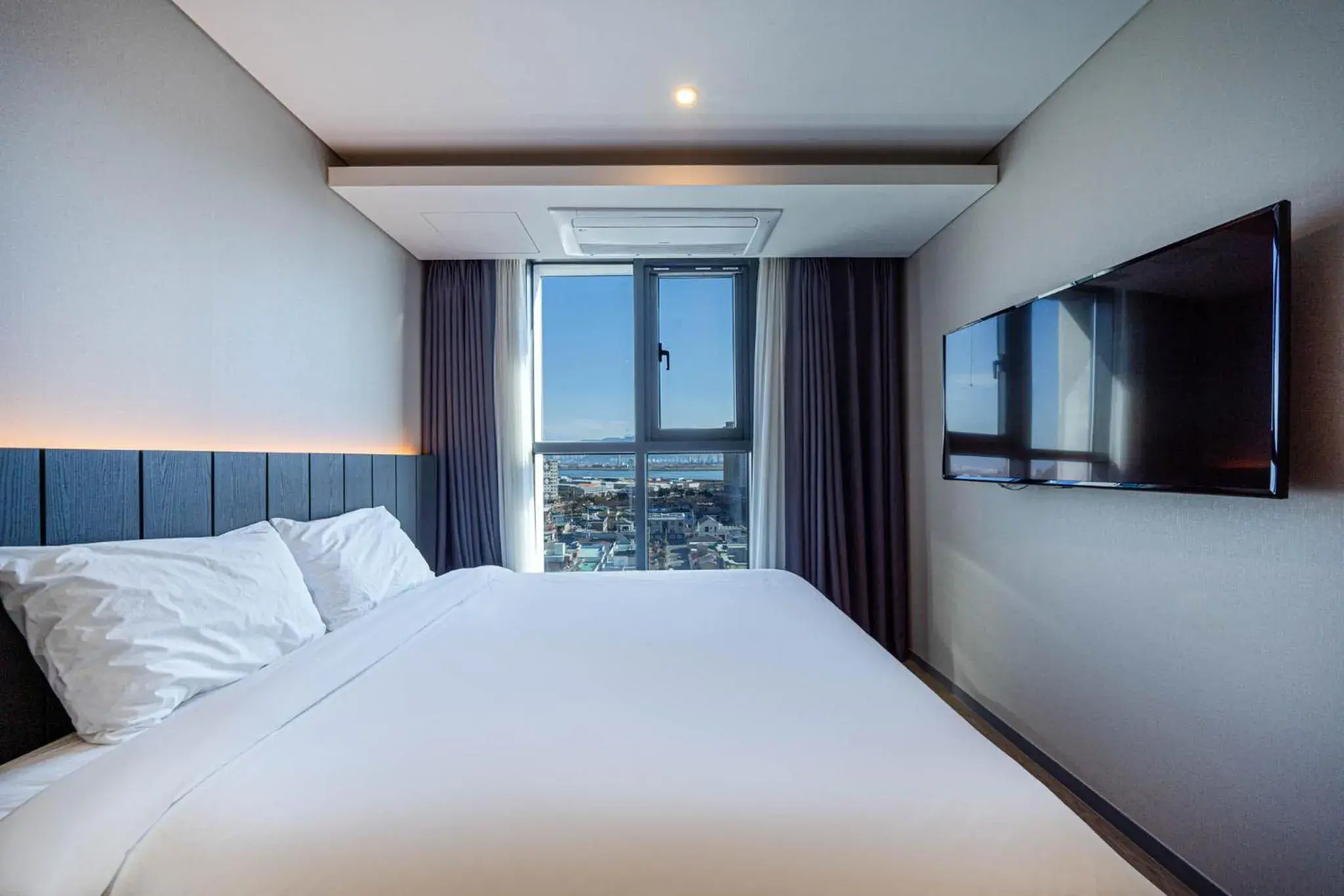 King Room - single occupancy in The Western Busan Hotel By STAYNEO King Room - single occupancy in The Western Busan Hotel By STAYNEO
