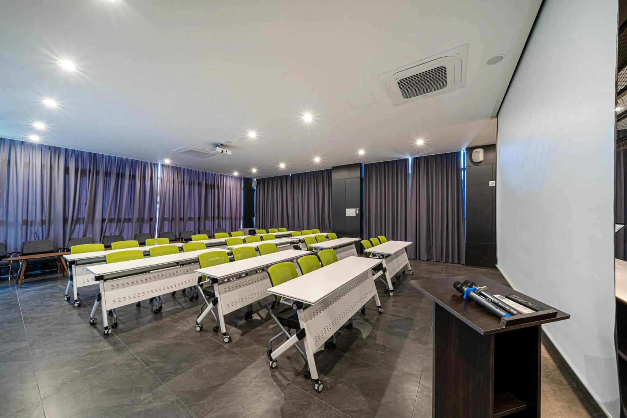 Meeting/conference room in The Western Busan Hotel By STAYNEO