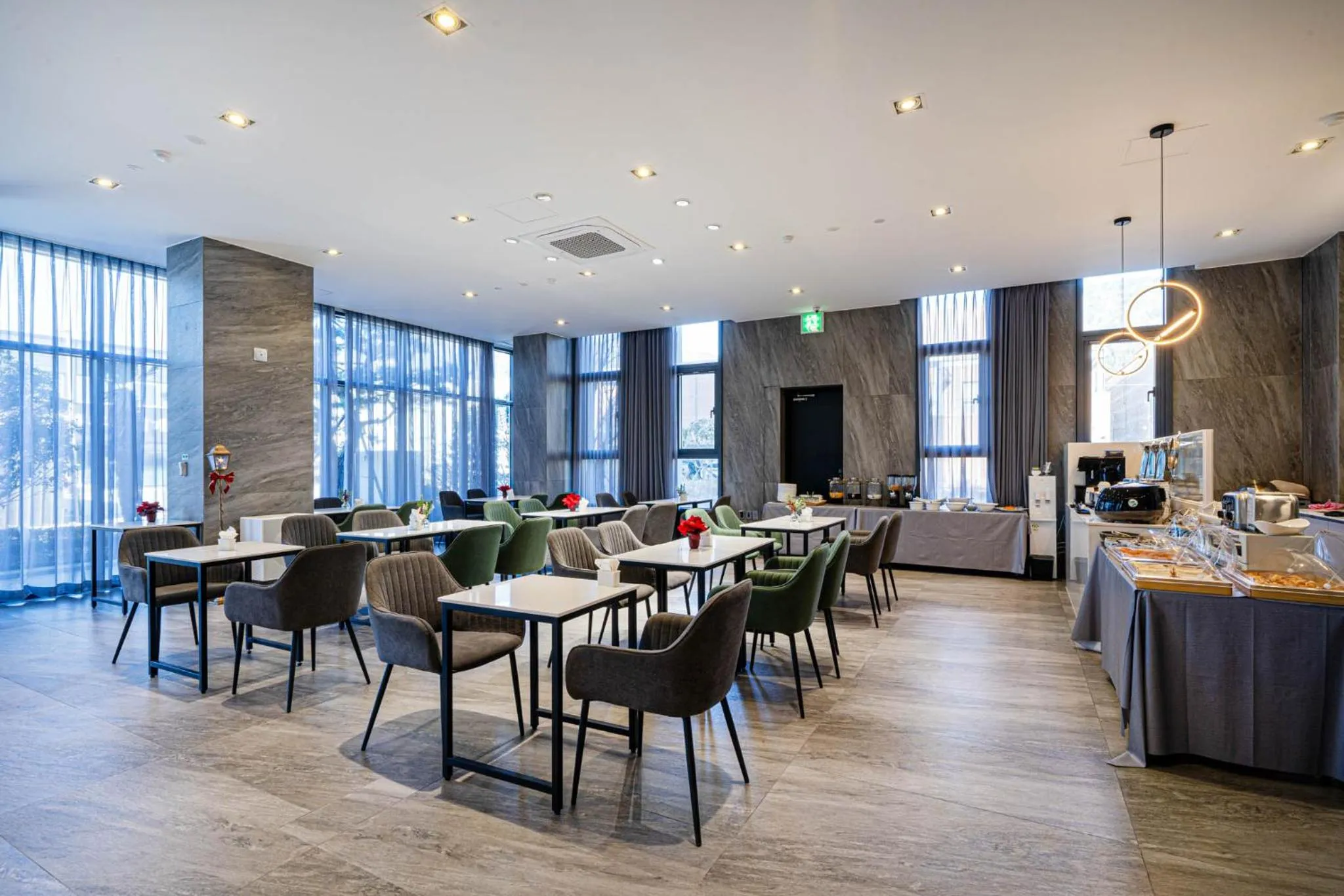 Breakfast in The Western Busan Hotel By STAYNEO