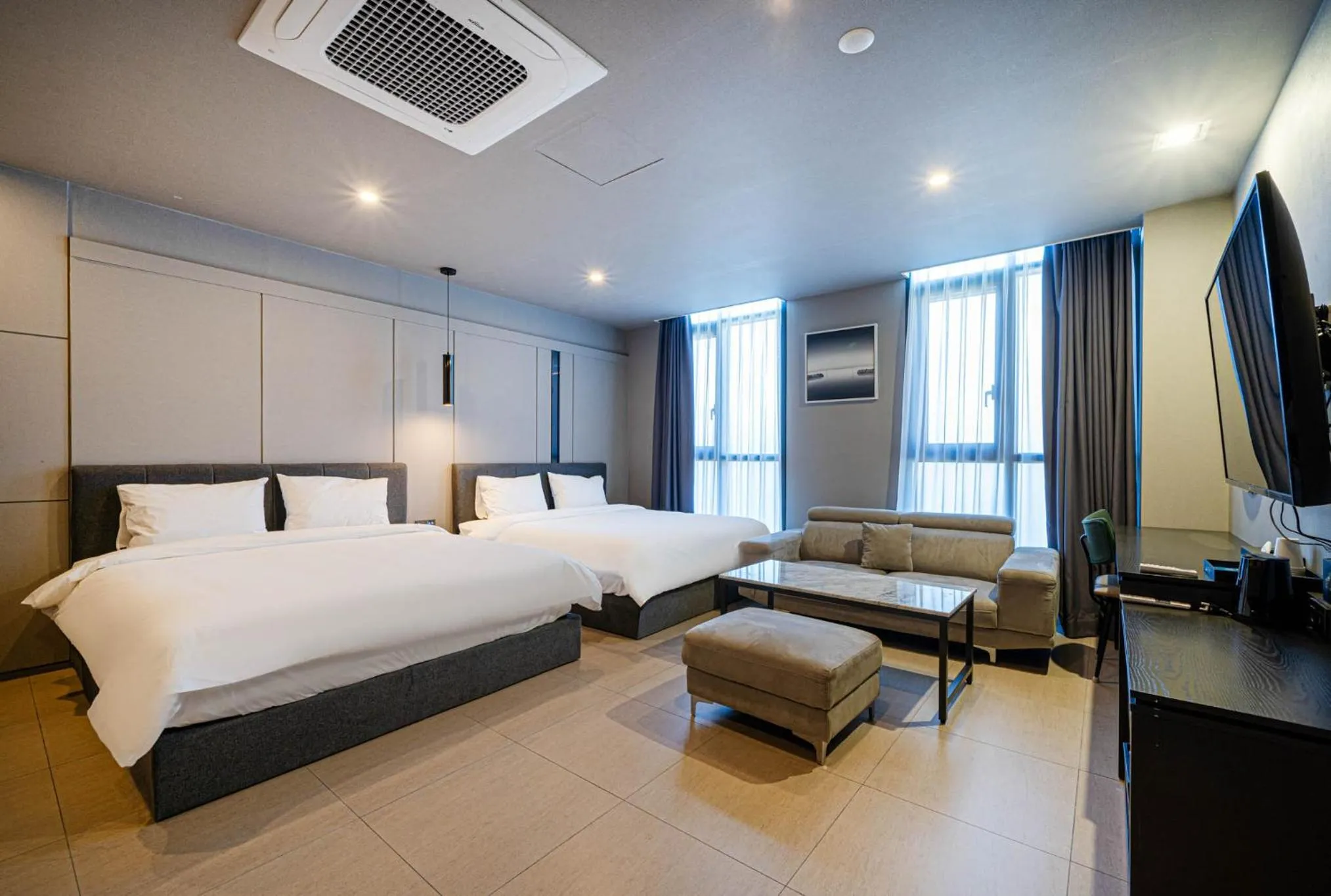 Photo of the whole room, Bed in The Western Busan Hotel By STAYNEO