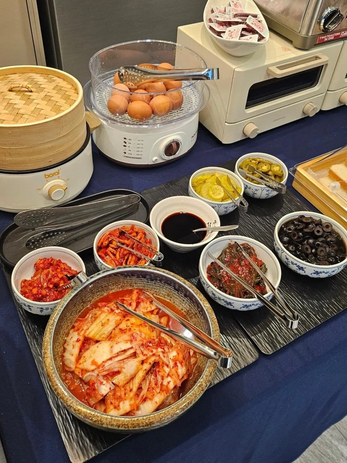 Restaurant/places to eat in The Western Busan Hotel By STAYNEO