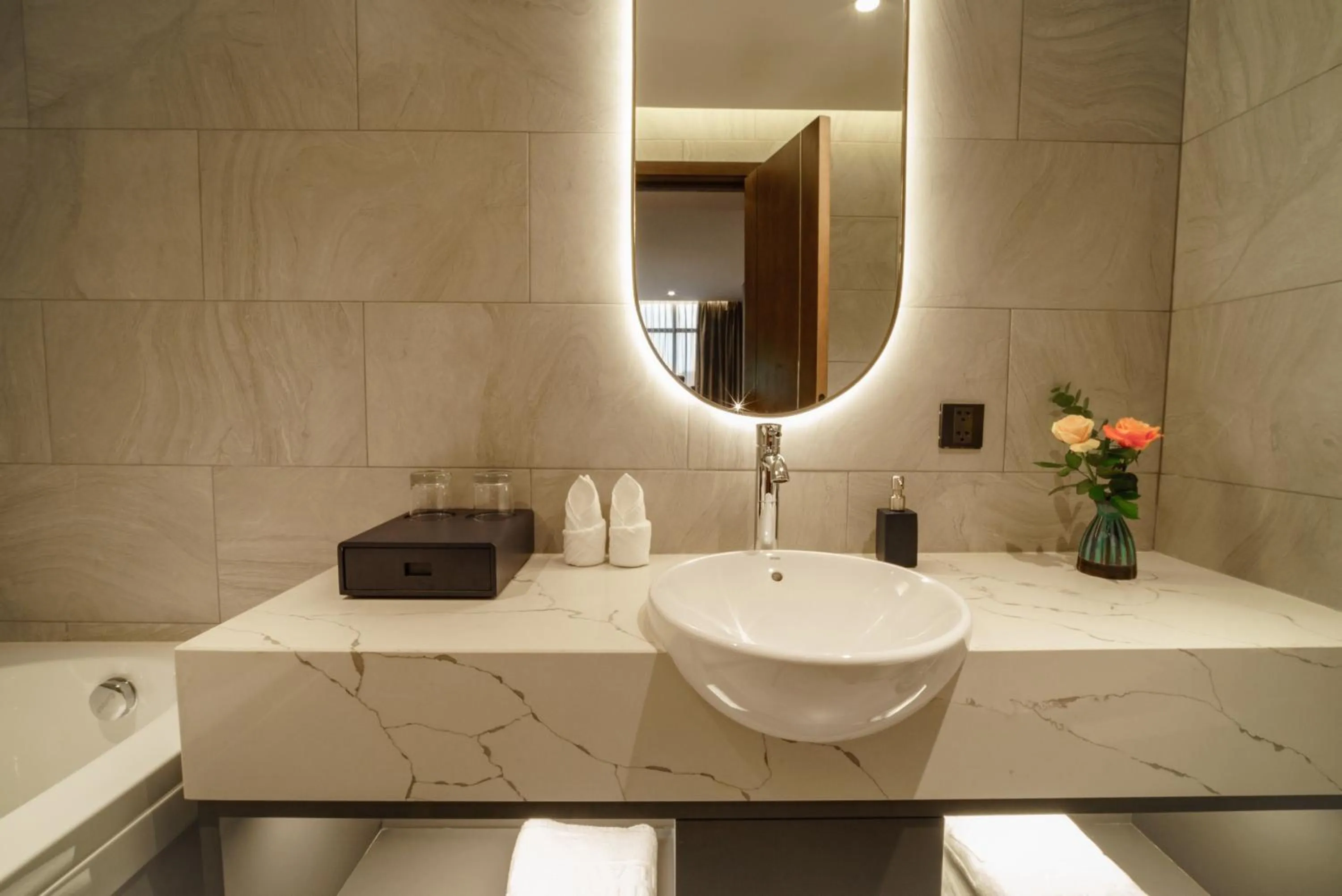 Bathroom in Nhat Ha Lavish Hotel