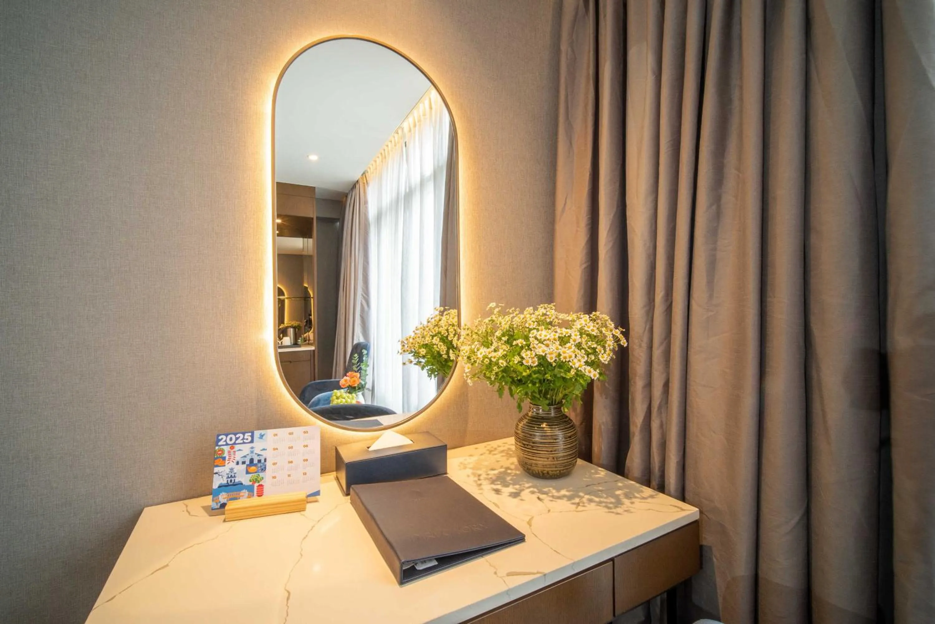 Bedroom, Bed in Nhat Ha Lavish Hotel