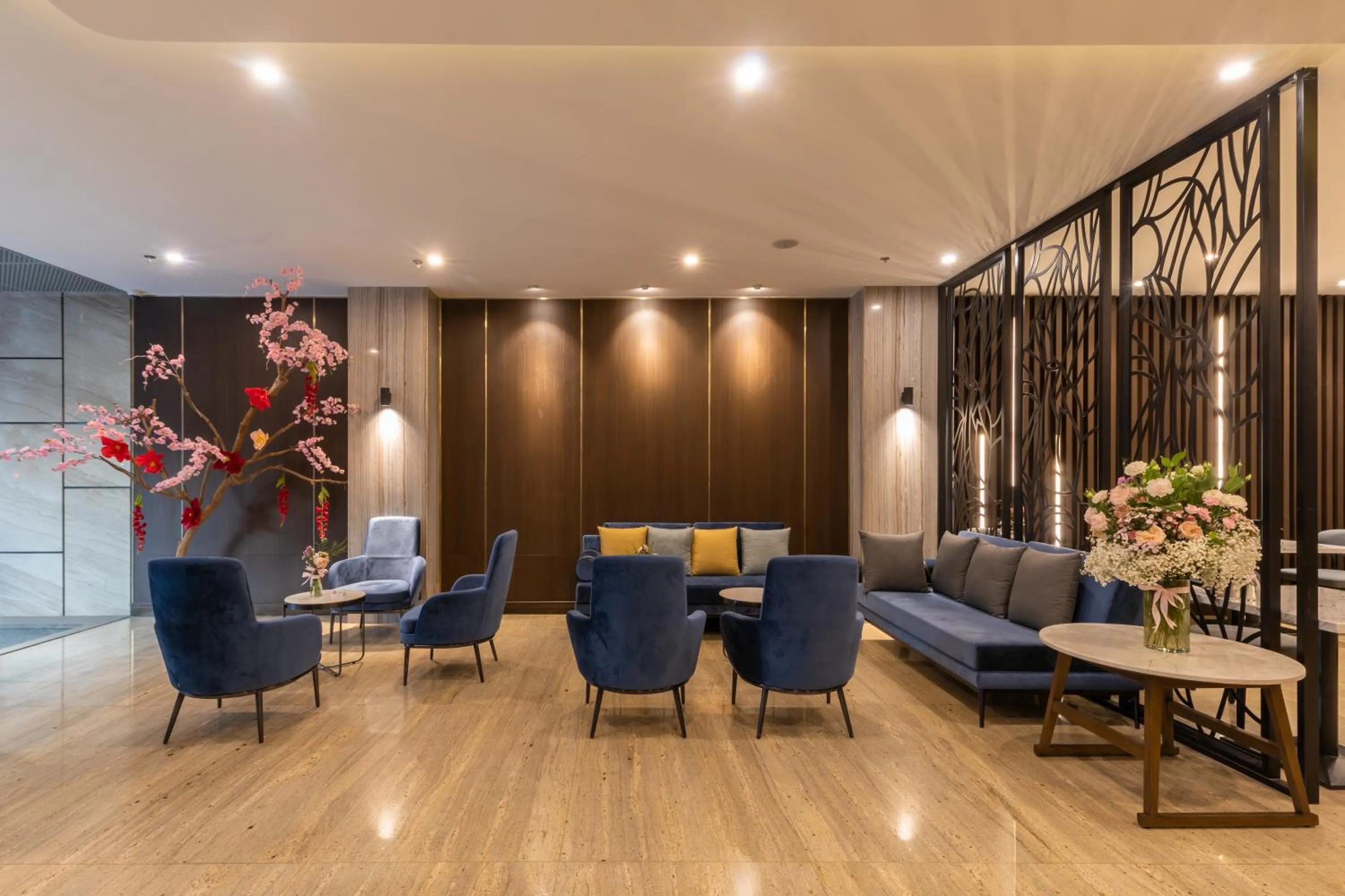 Lobby or reception in Nhat Ha Lavish Hotel