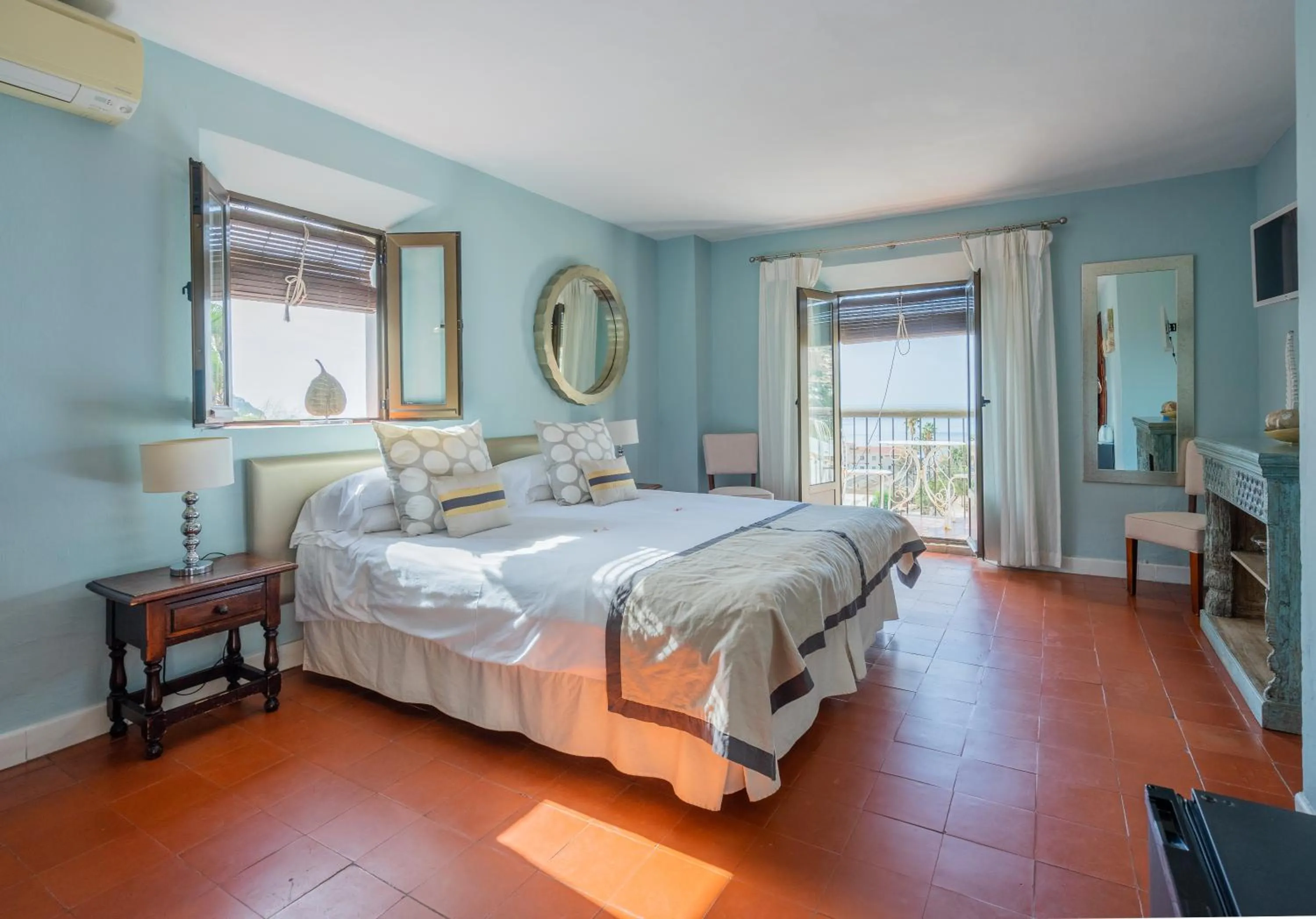 Photo of the whole room in La Tartana Hotel Boutique