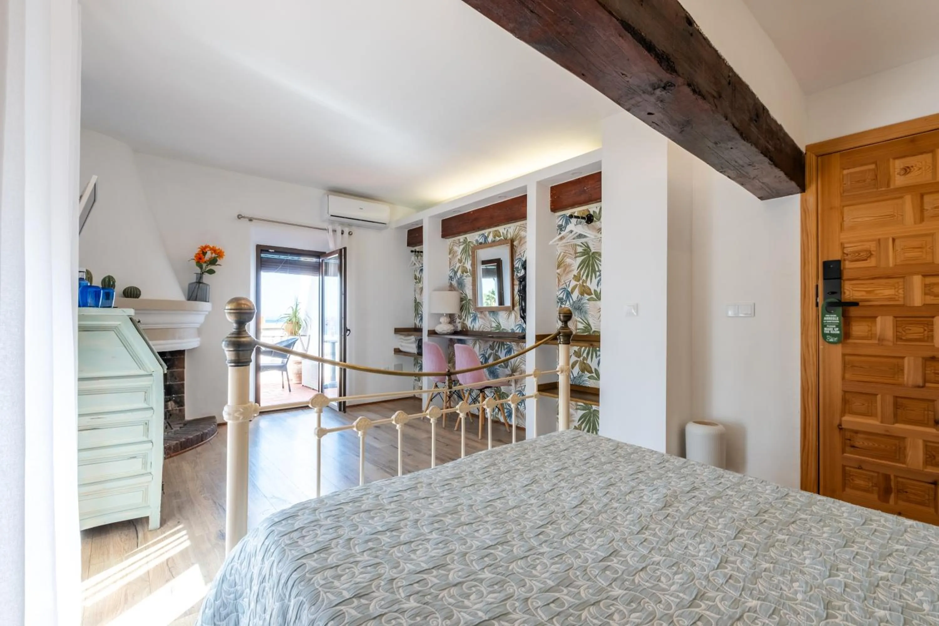 Photo of the whole room in La Tartana Hotel Boutique