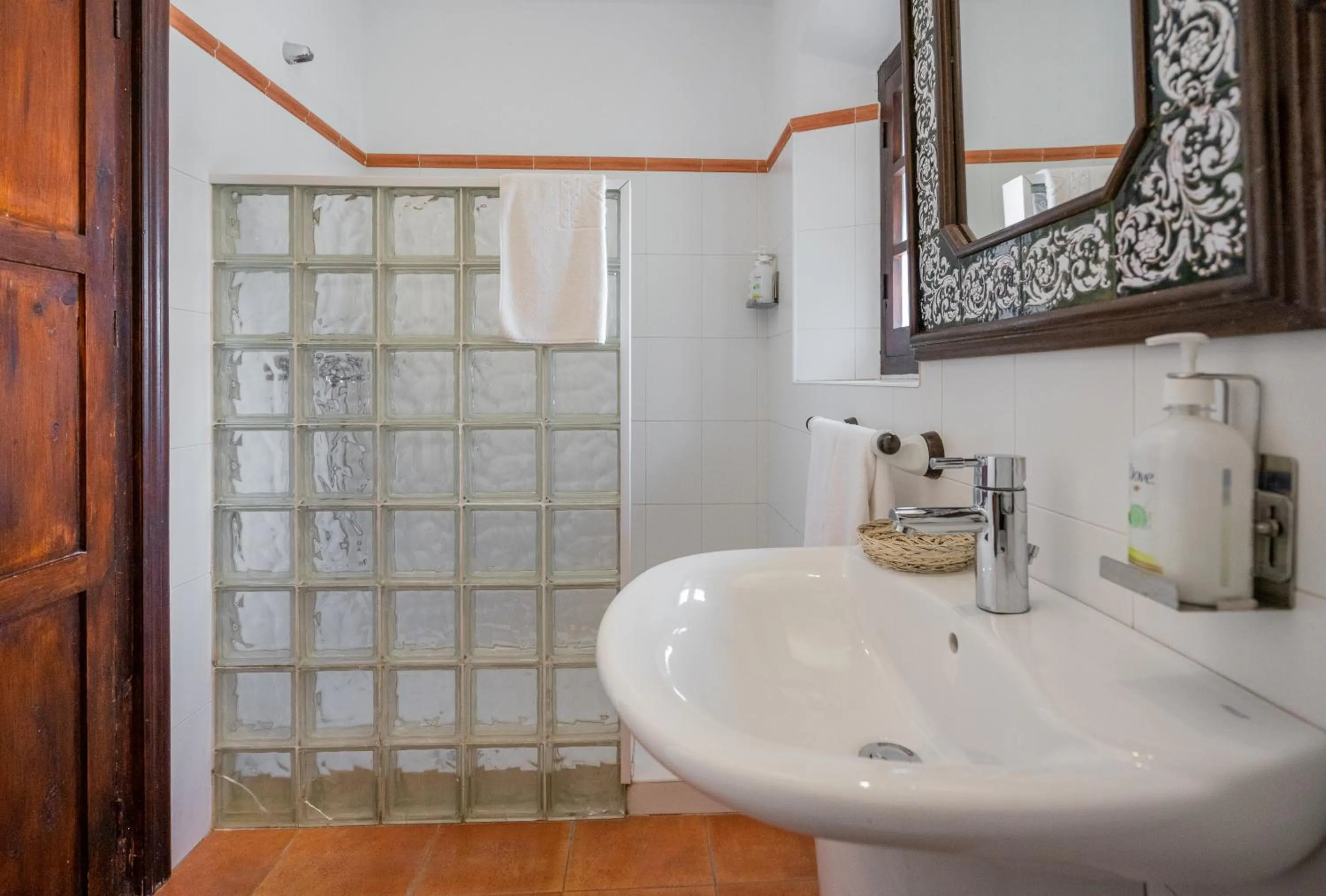 Bathroom in La Tartana Hotel Boutique