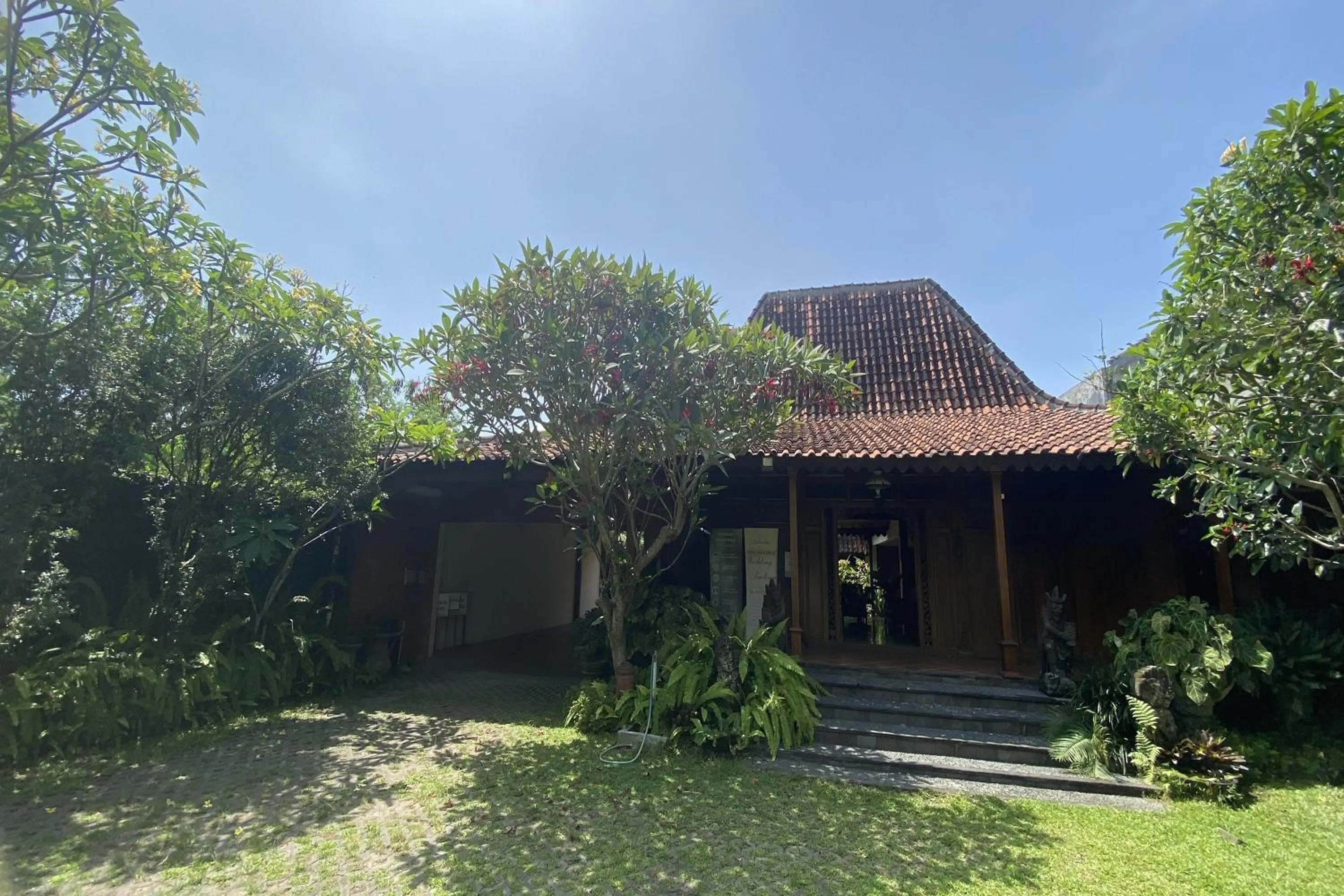 Property building in Villa Baliantoro Yogyakarta