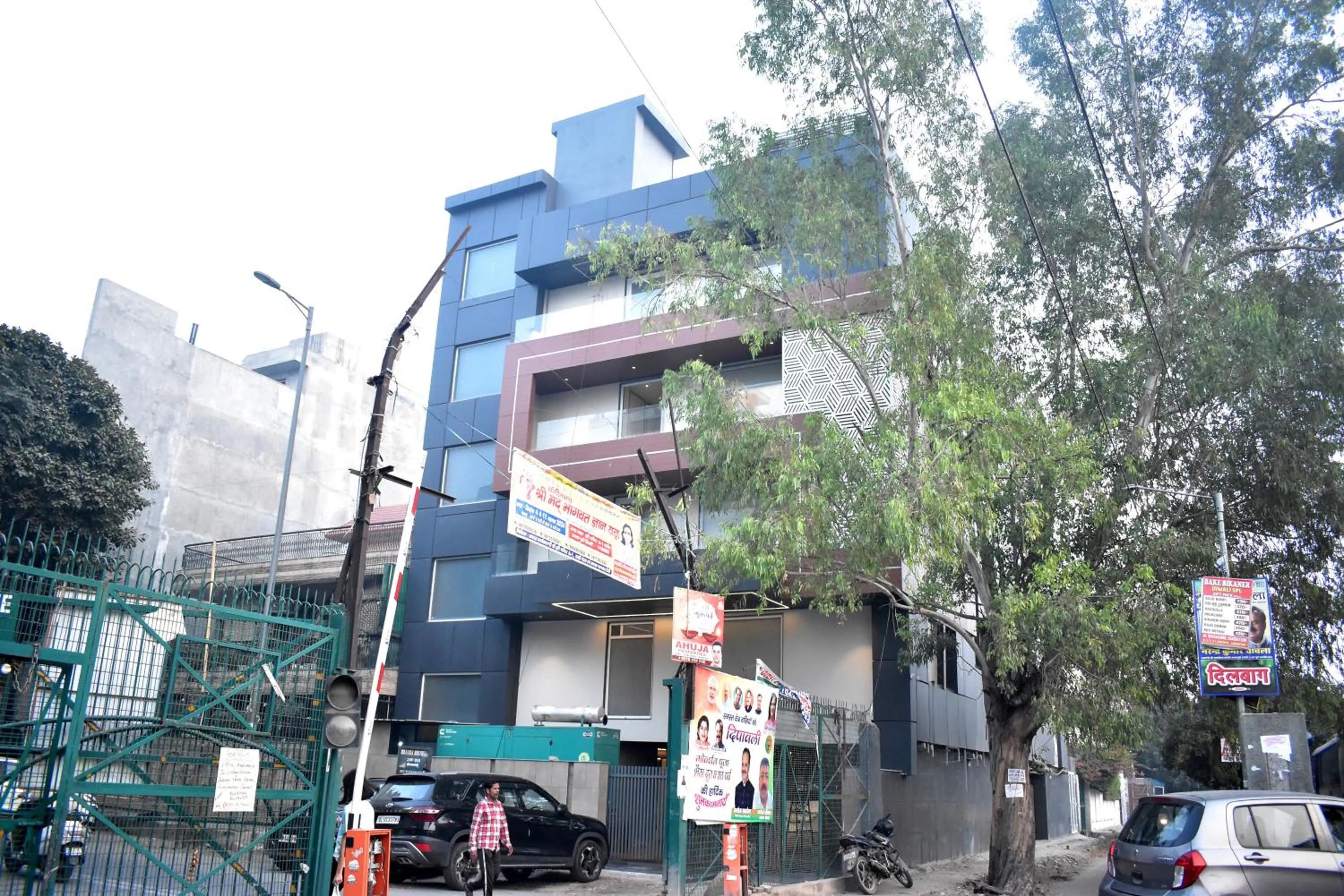 Property building in Qotel Signature Coleman Janakpuri
