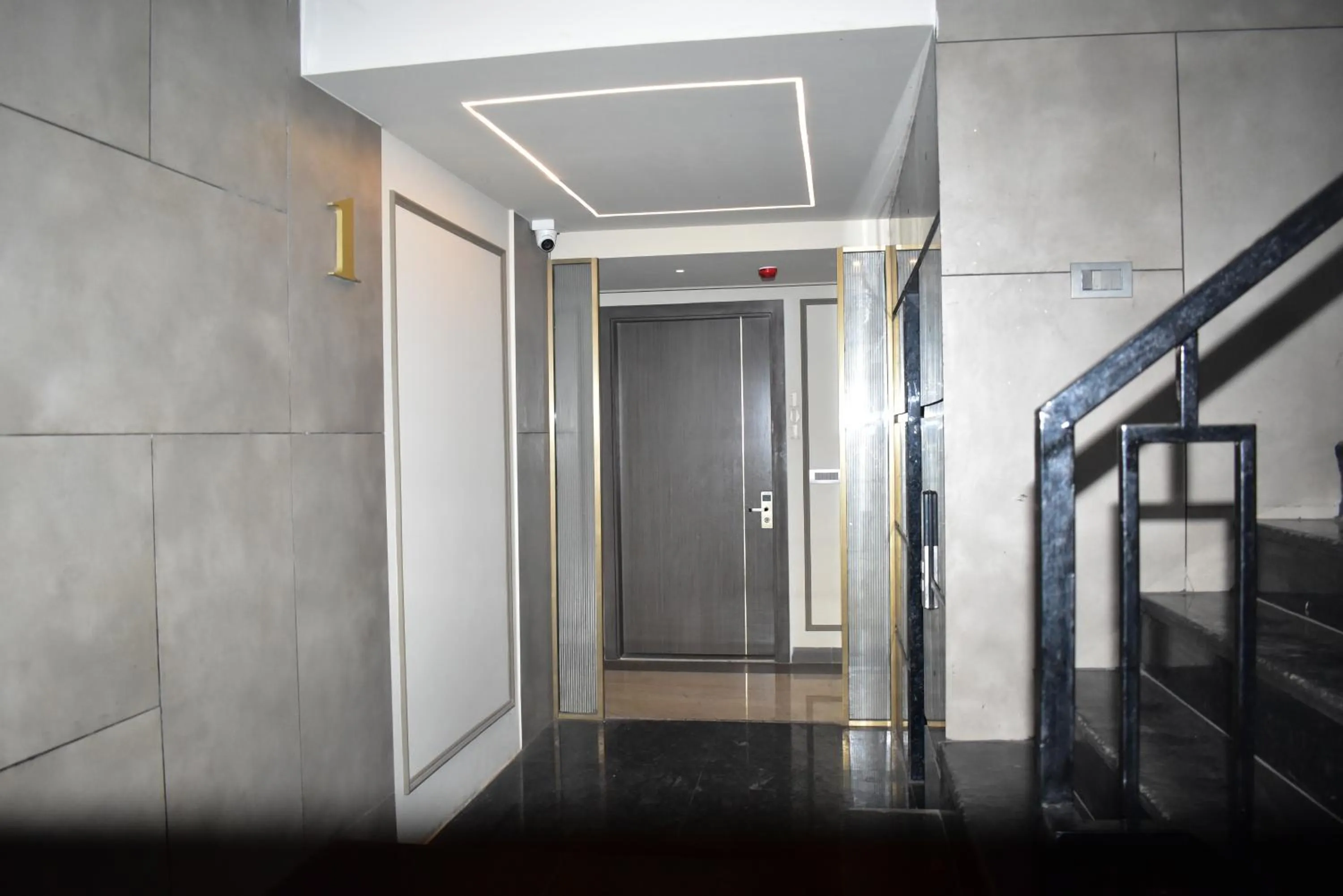 elevator in Qotel Signature Coleman Janakpuri