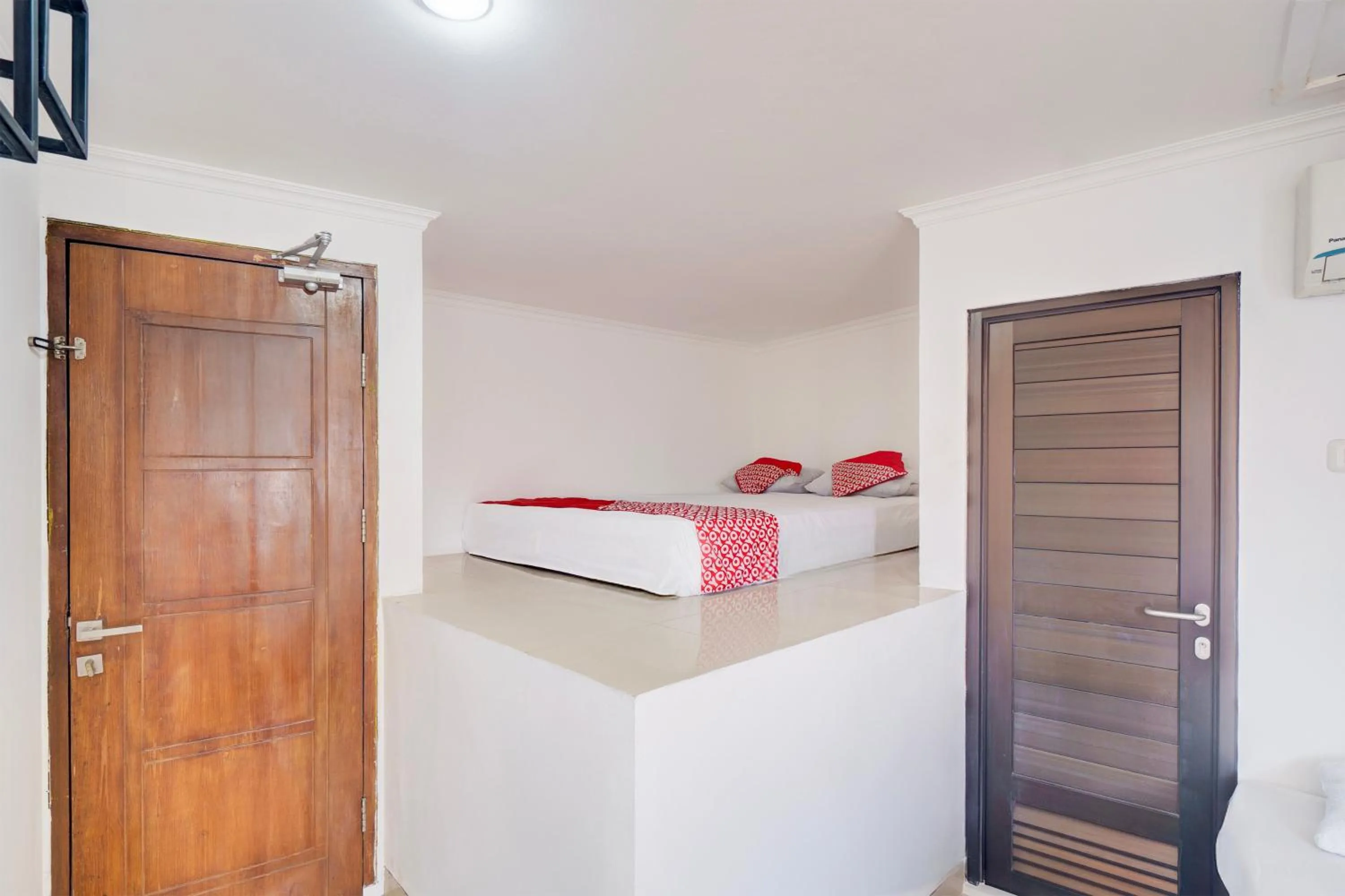 Bedroom, Bed in Collection O Gunung Sahari Near Ancol