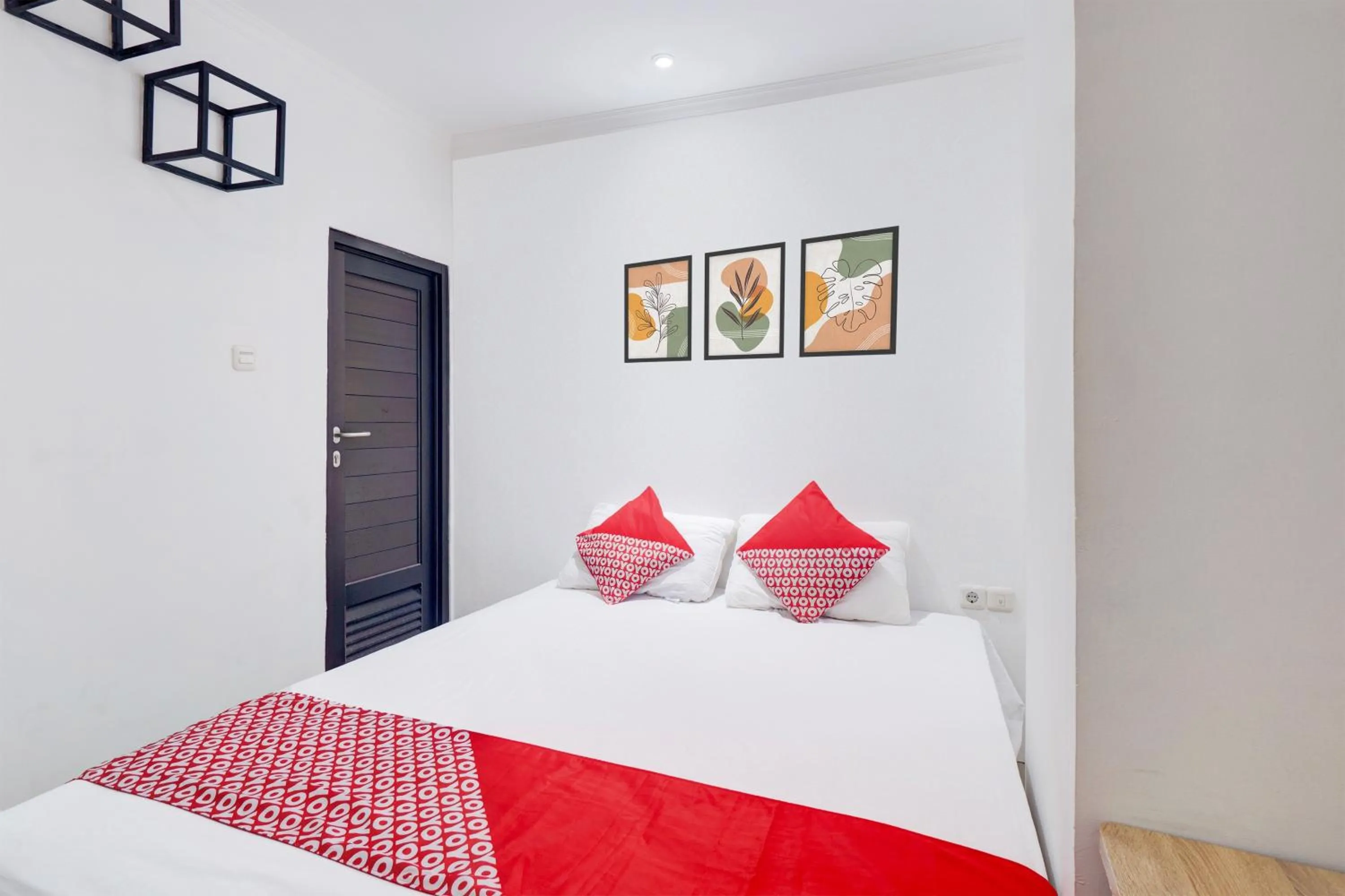 Collection O Gunung Sahari Near Ancol