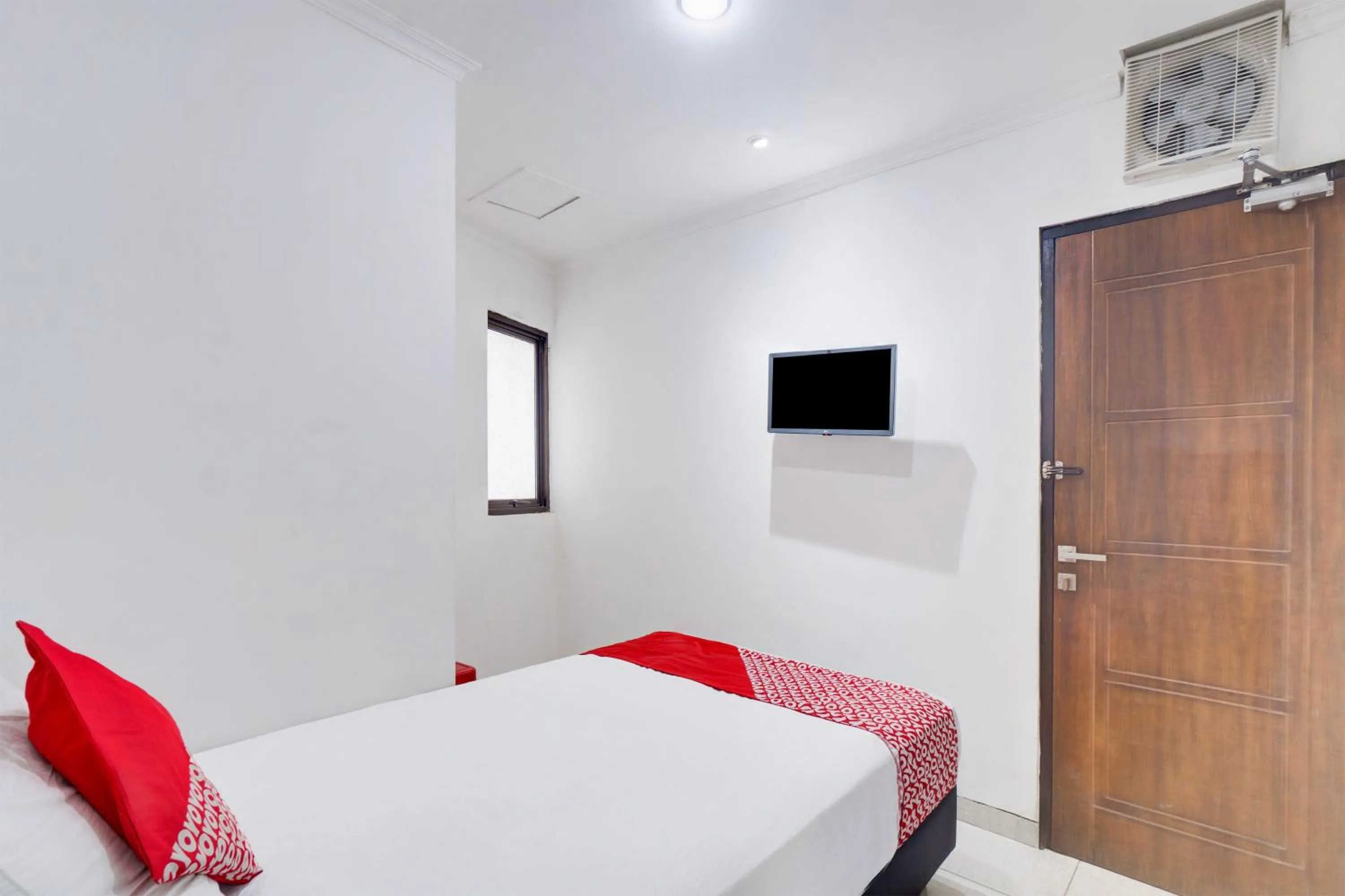 Bedroom, Bed in Collection O Gunung Sahari Near Ancol