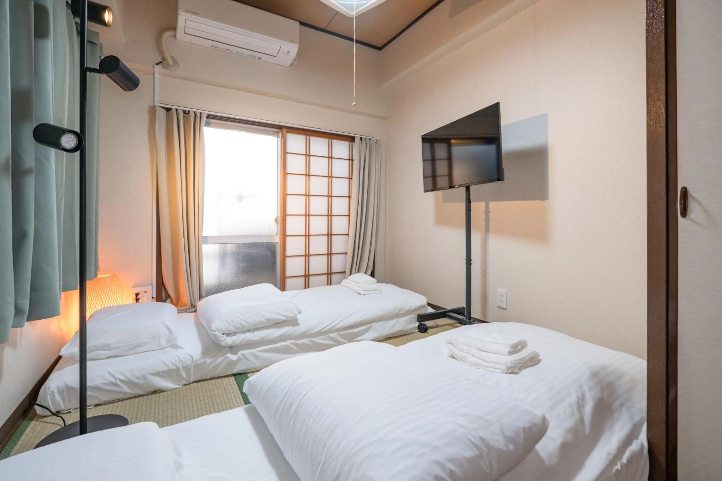 Bed in Mi-APT TAKINO