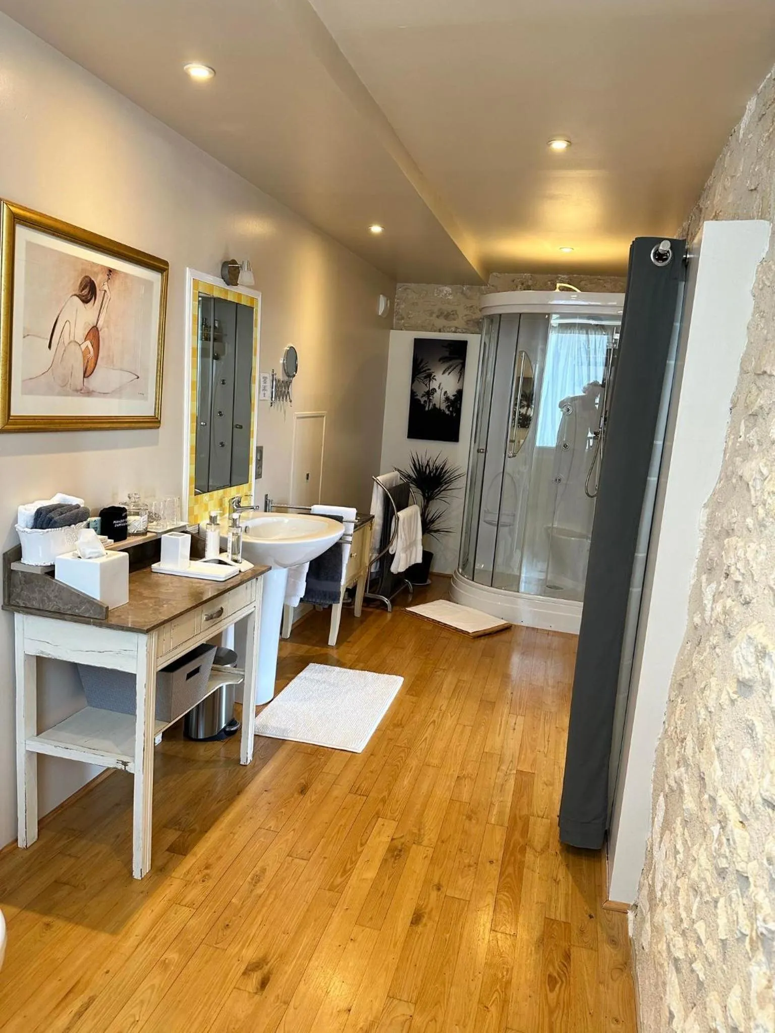 Bathroom in Le Patio Chambres et Tables d'Hôtes