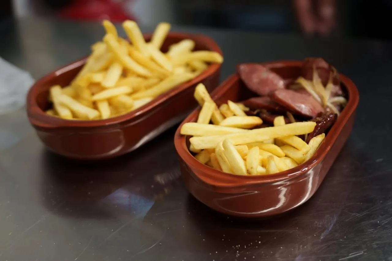 Restaurant/places to eat in ibis Tangará Da Serra