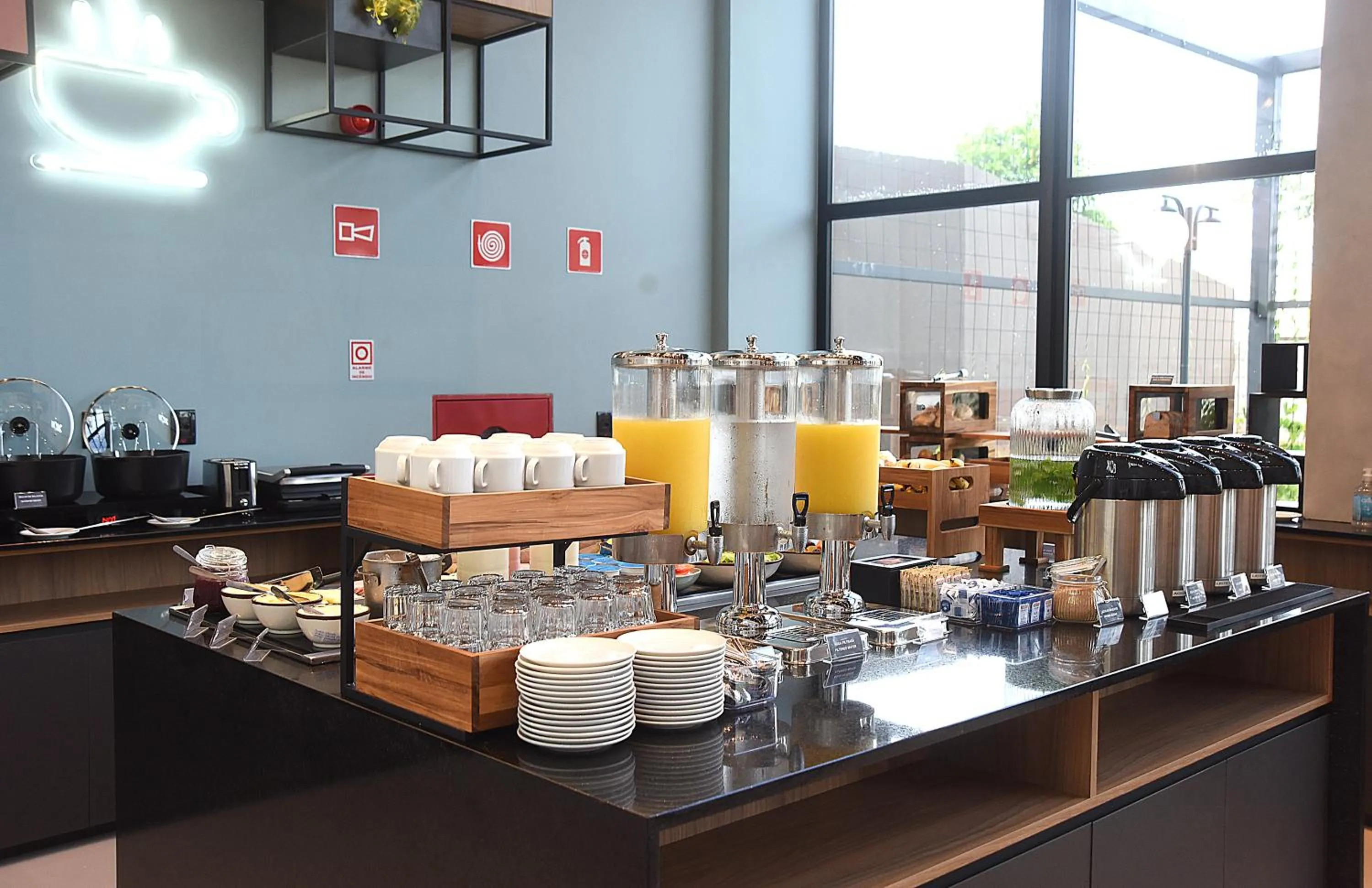 Buffet breakfast in ibis Tangará Da Serra