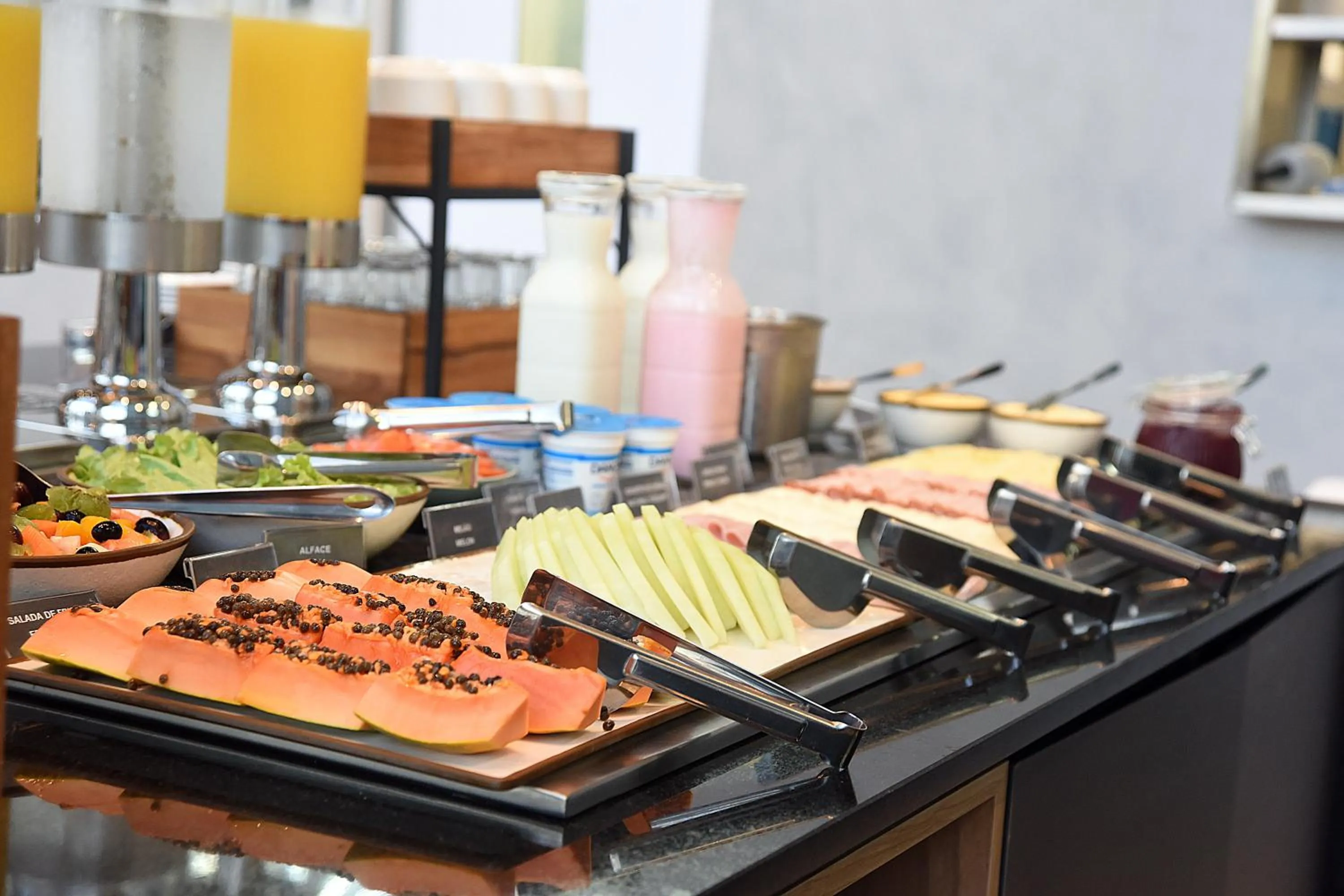 Buffet breakfast in ibis Tangará Da Serra