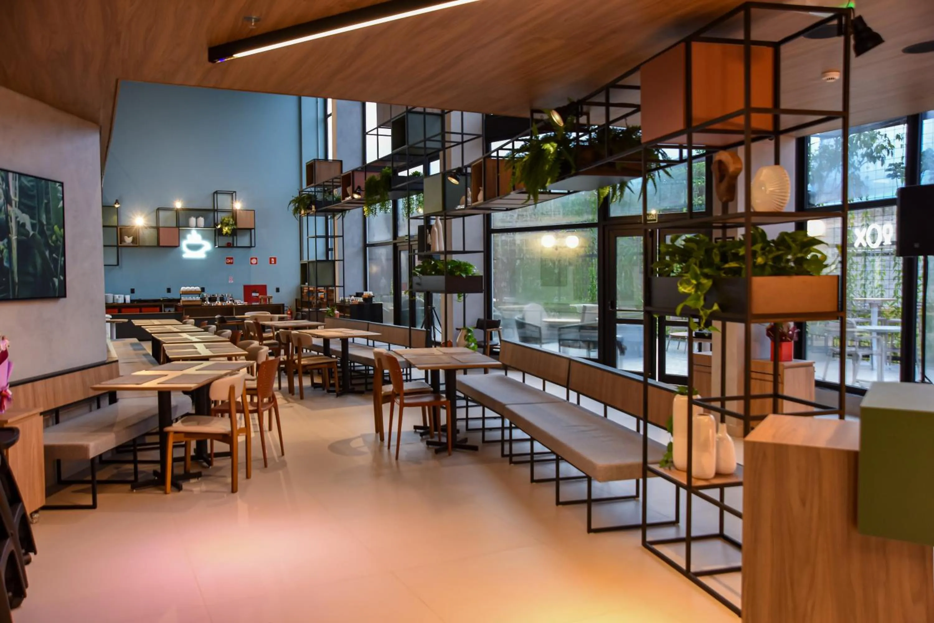 Restaurant/places to eat in ibis Tangará Da Serra