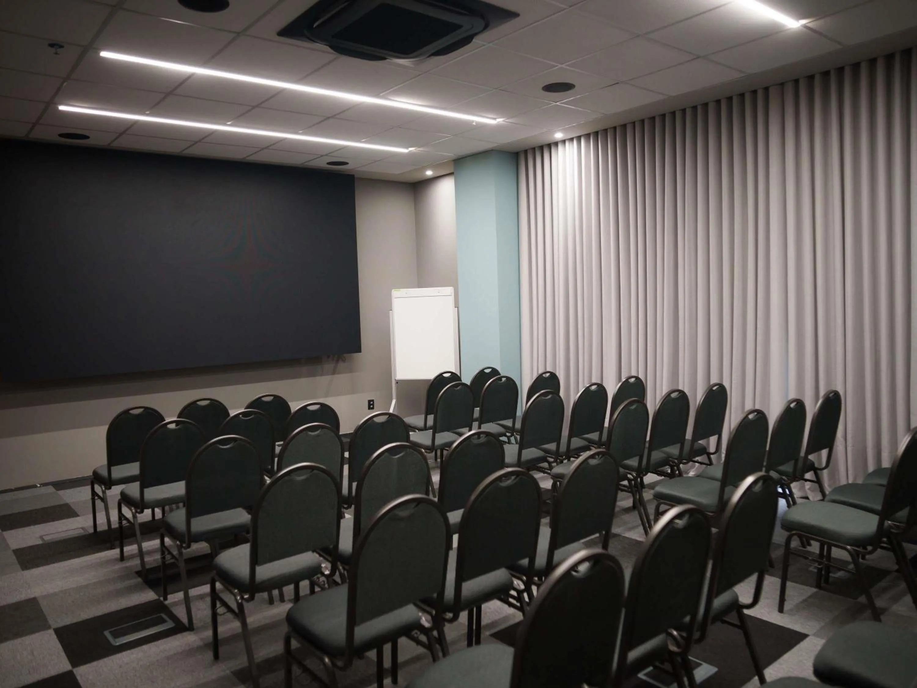 Meeting/conference room in ibis Tangará Da Serra