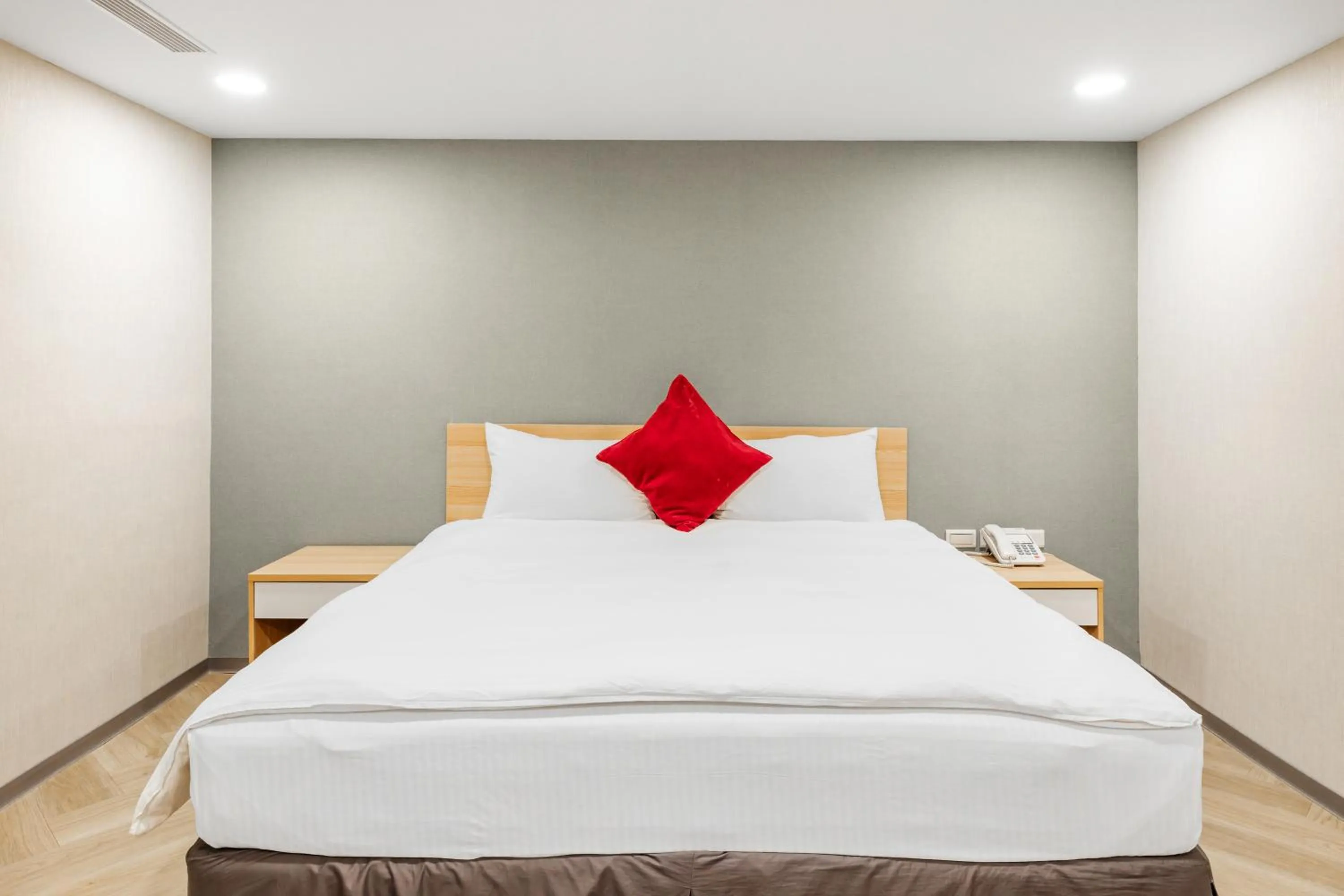 Photo of the whole room, Bed in Mu Chen Hotel