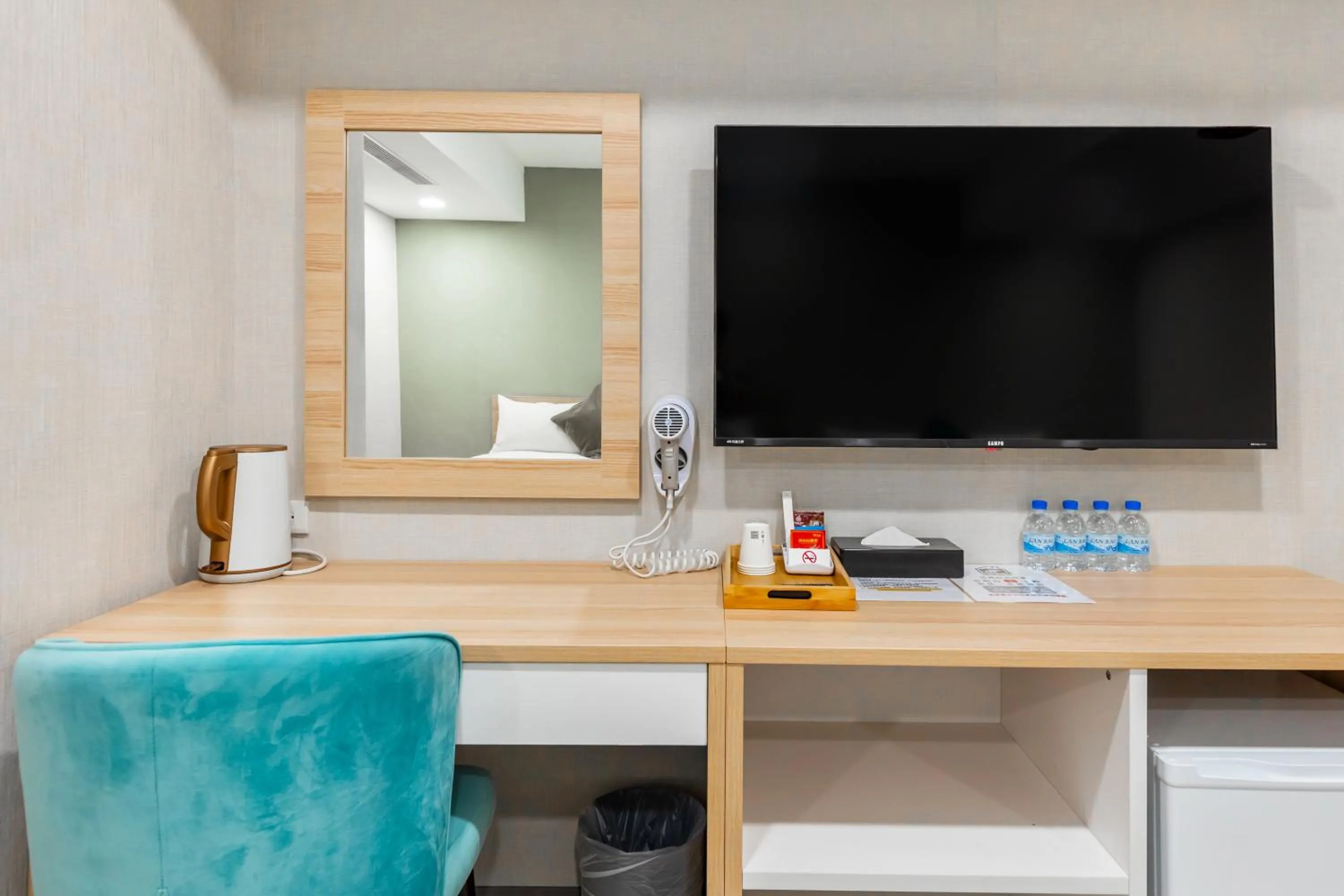 Photo of the whole room in Mu Chen Hotel