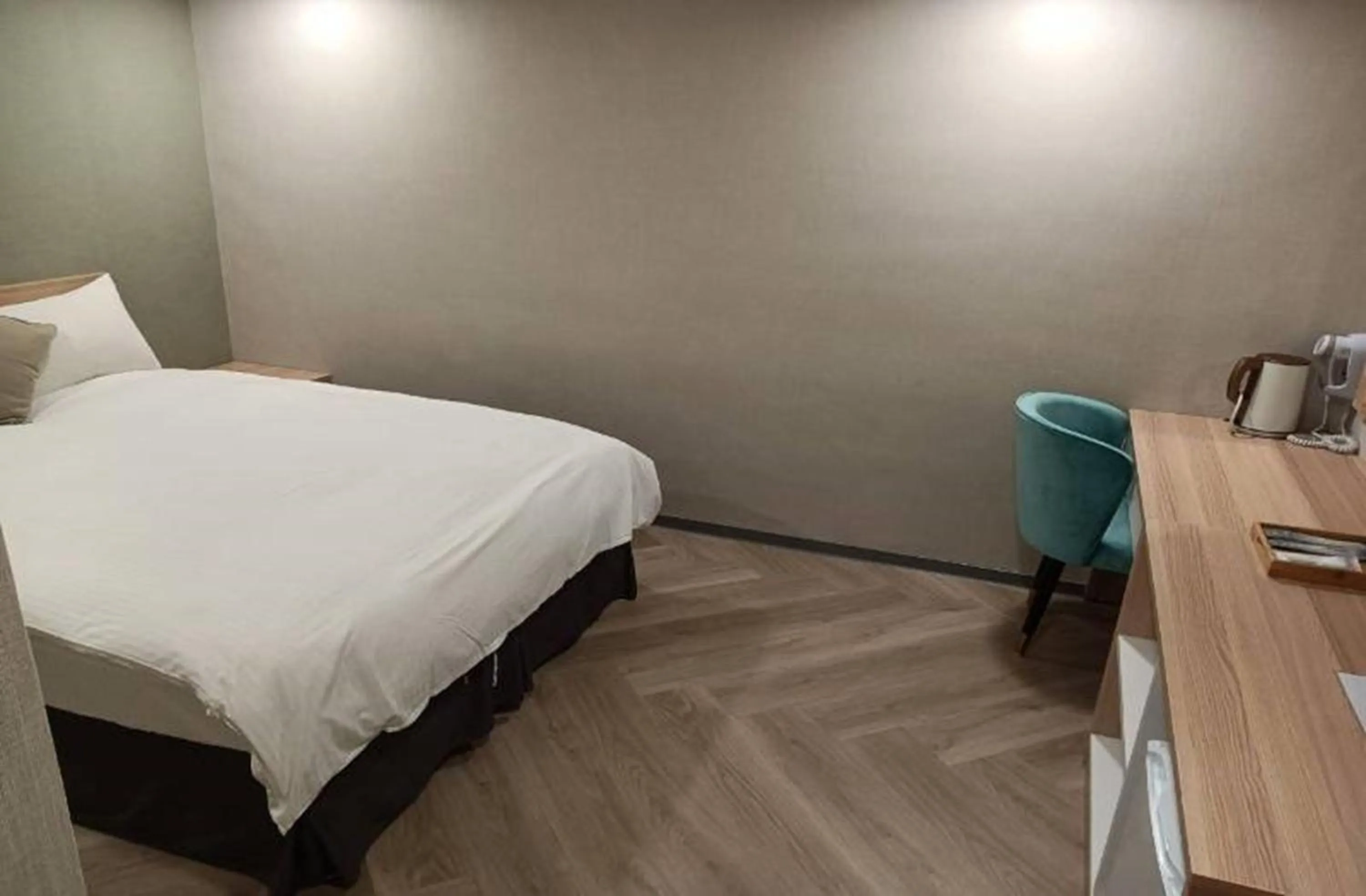 Photo of the whole room, Bed in Mu Chen Hotel