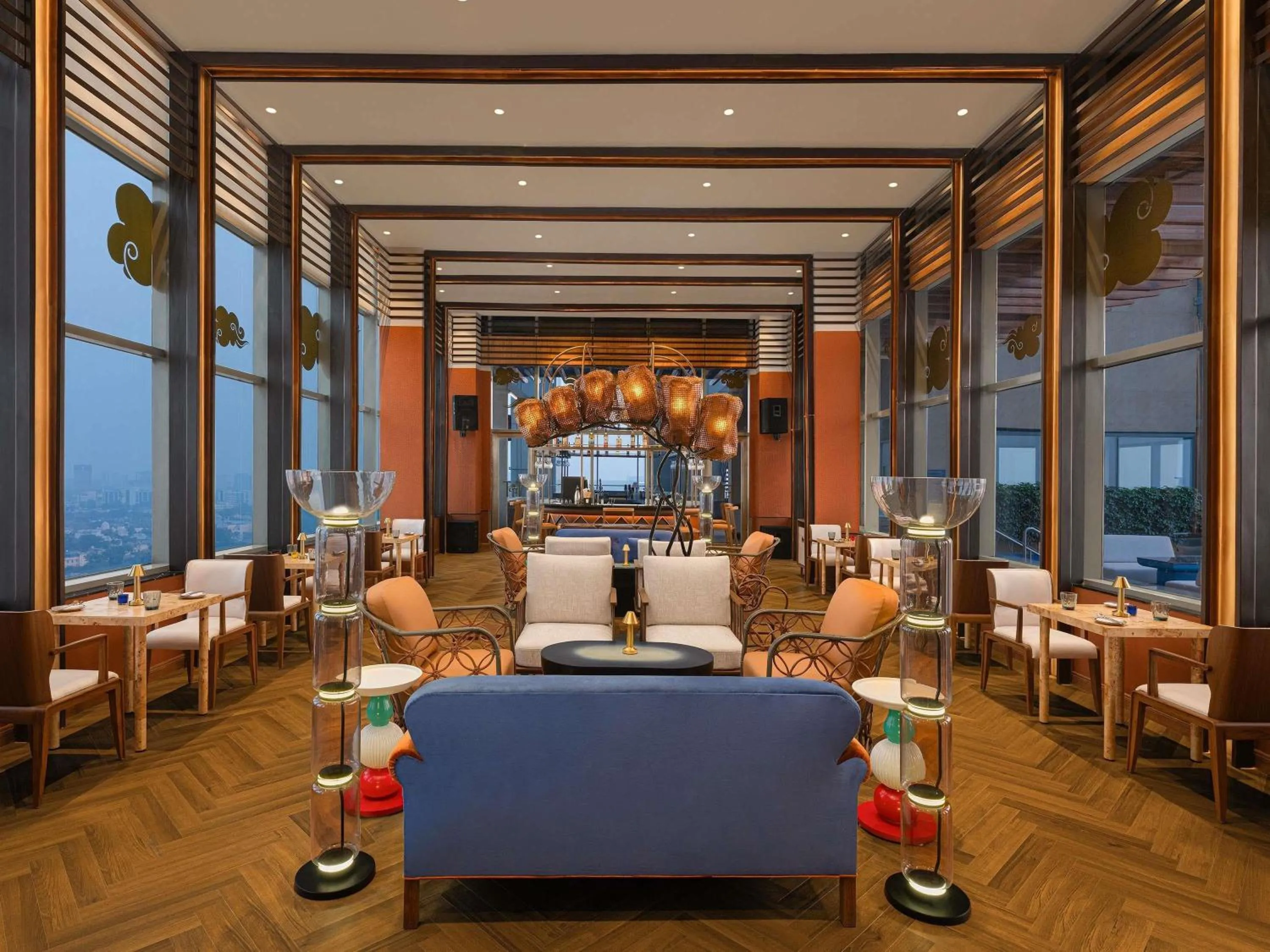 Lounge or bar in Novotel New Delhi City Centre