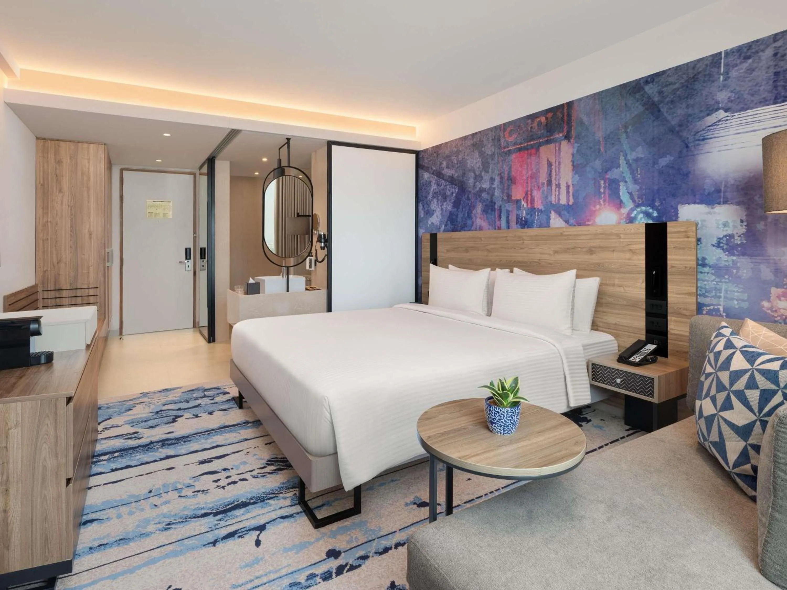 Bedroom, Bed in Novotel New Delhi City Centre