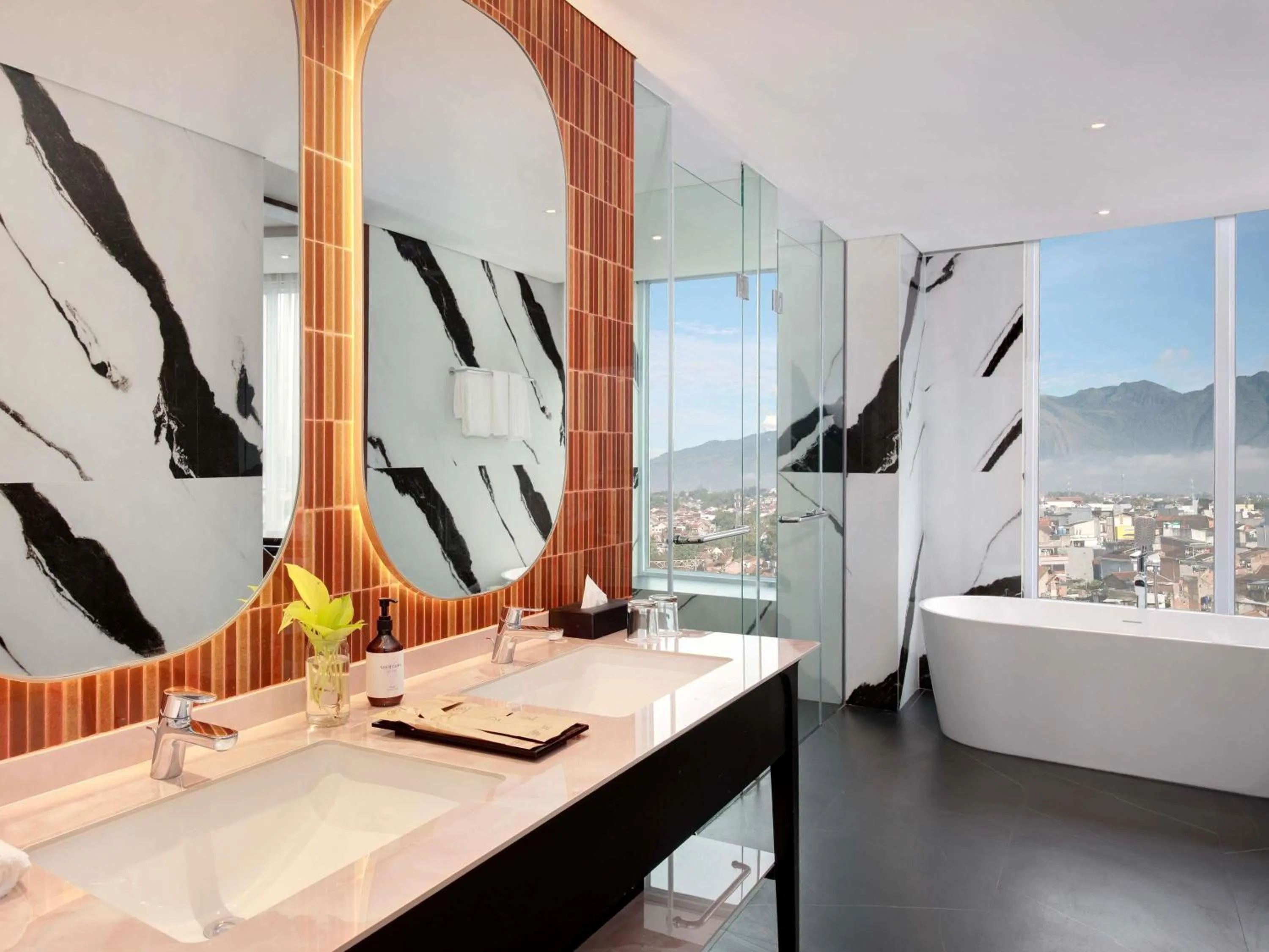 Bedroom, Bed in Mercure Garut City Center