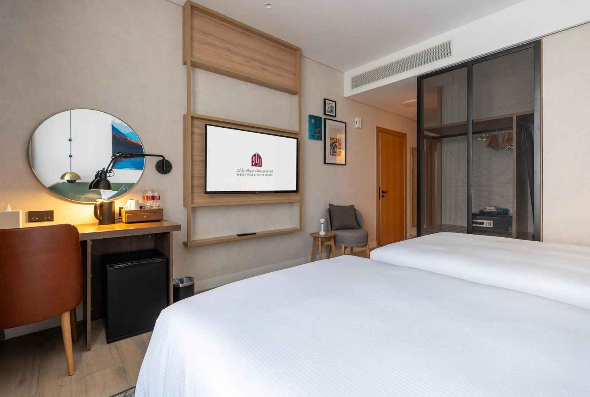 Bed in West Walk Retaj Hotel