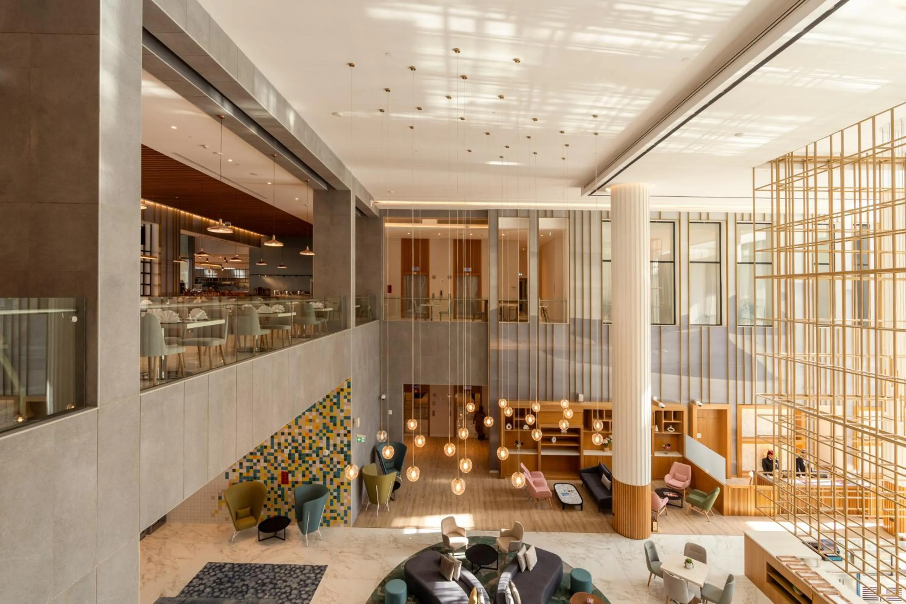 Restaurant/places to eat in West Walk Retaj Hotel