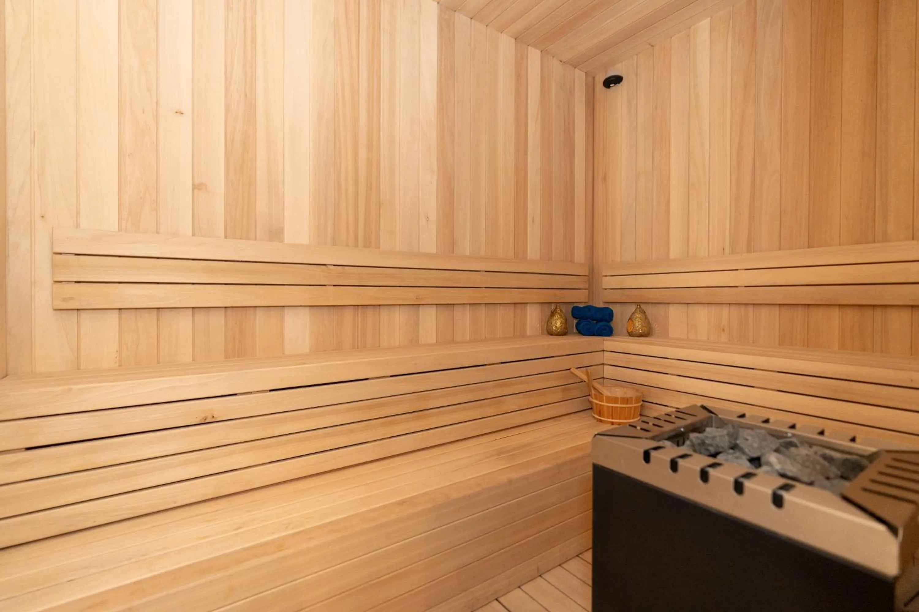 Sauna in West Walk Retaj Hotel
