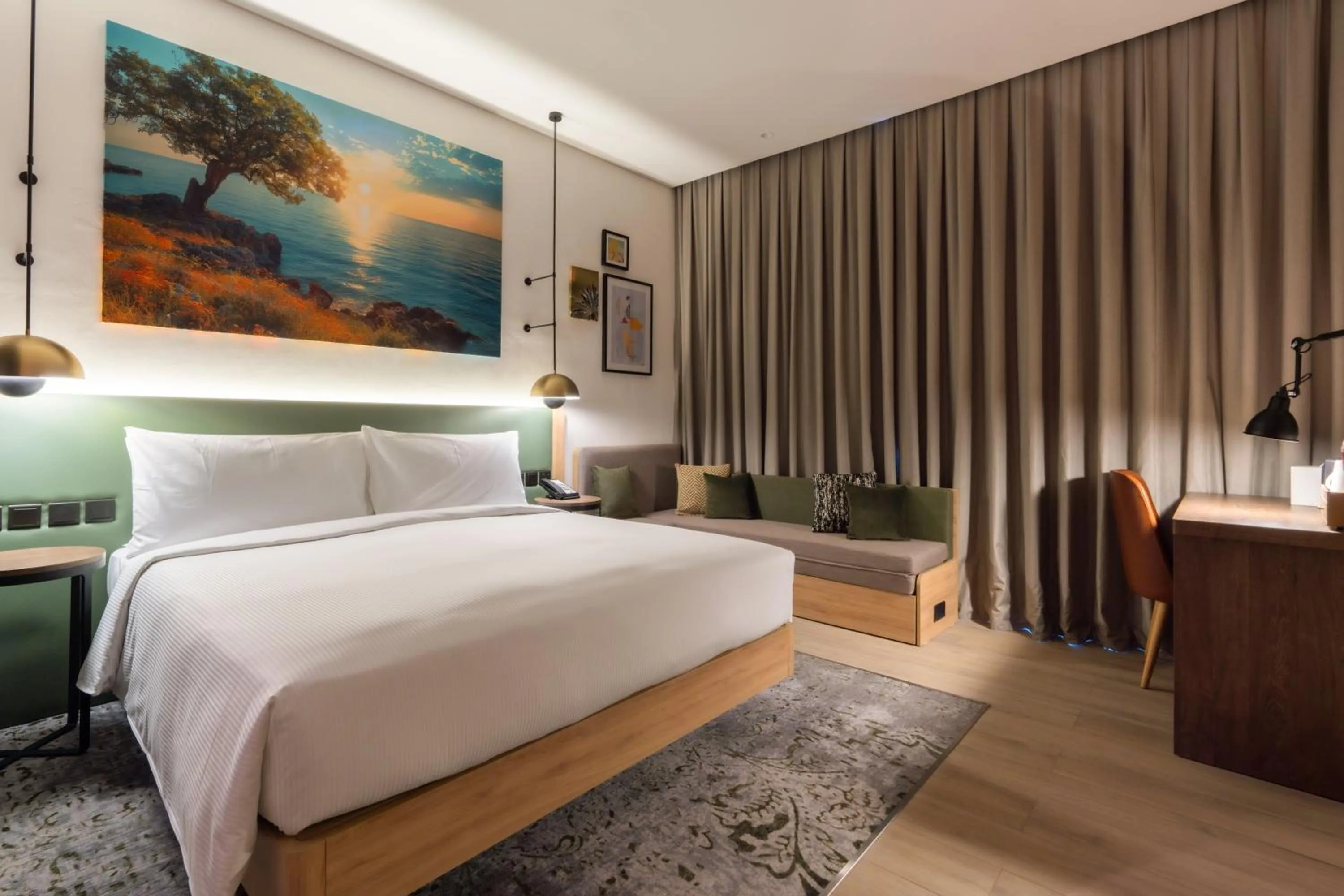 Bed in West Walk Retaj Hotel