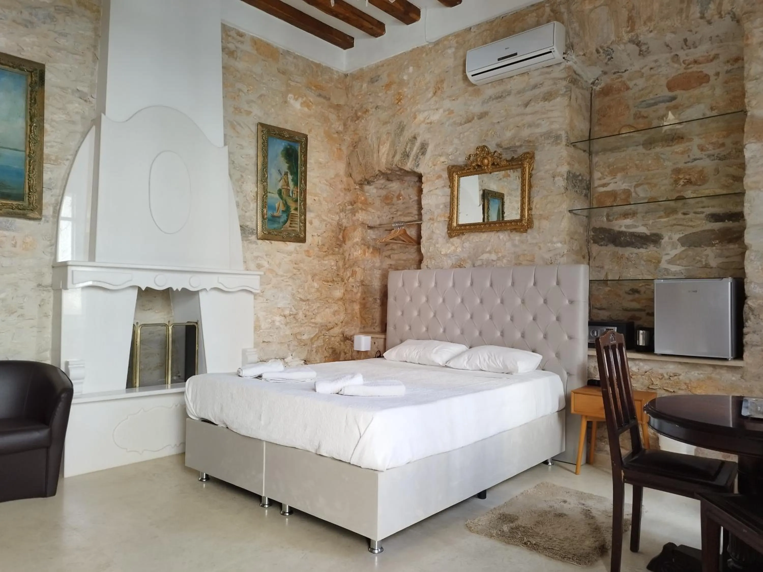 Bedroom in Tsopela Boutique Hotel