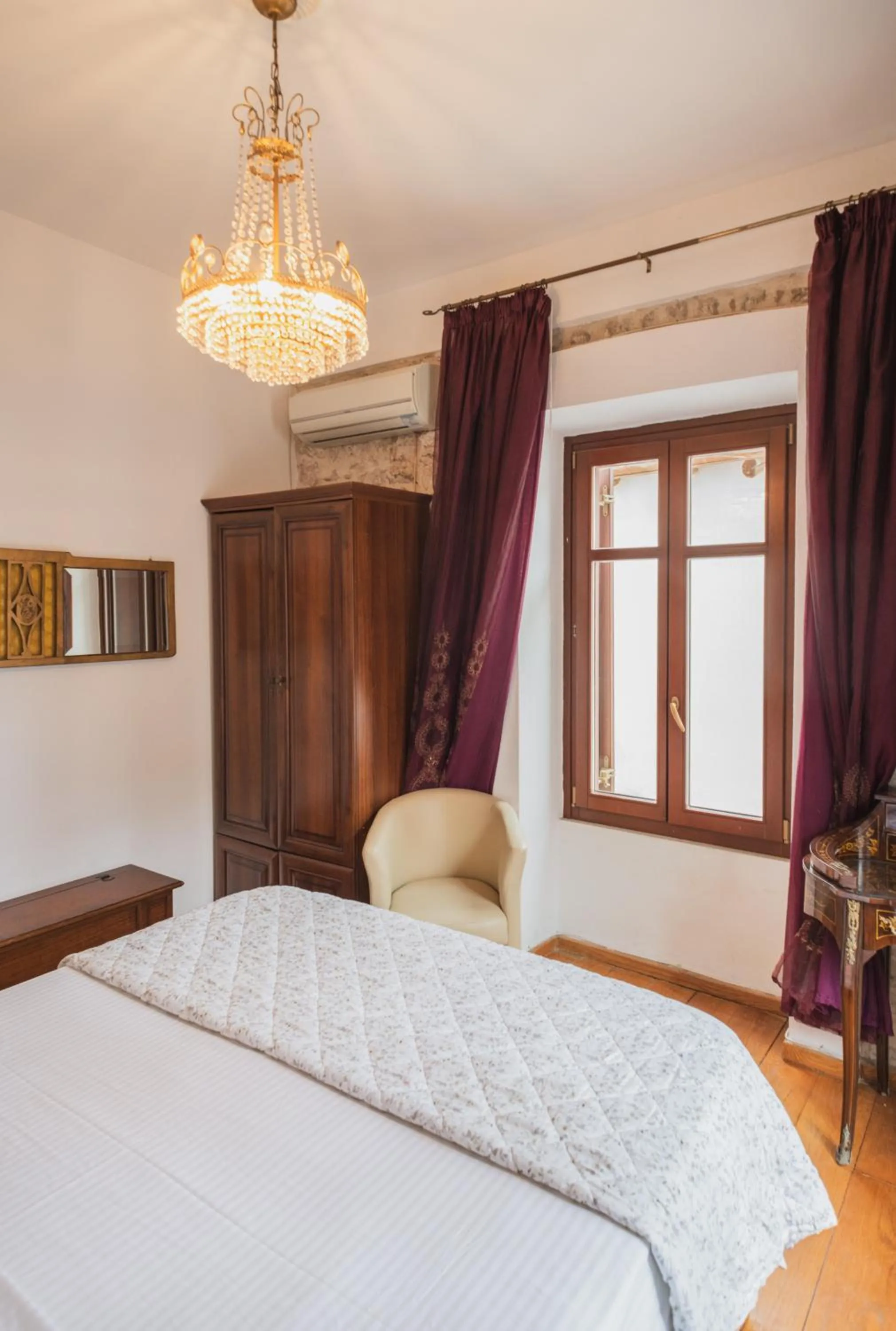 Photo of the whole room in Tsopela Boutique Hotel