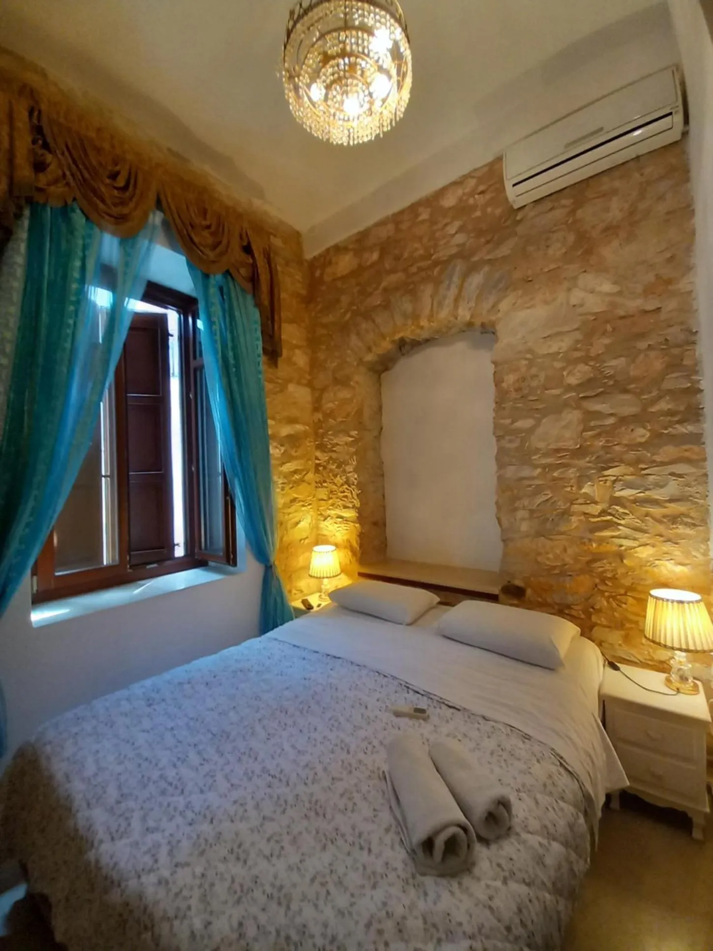 Bed in Tsopela Boutique Hotel