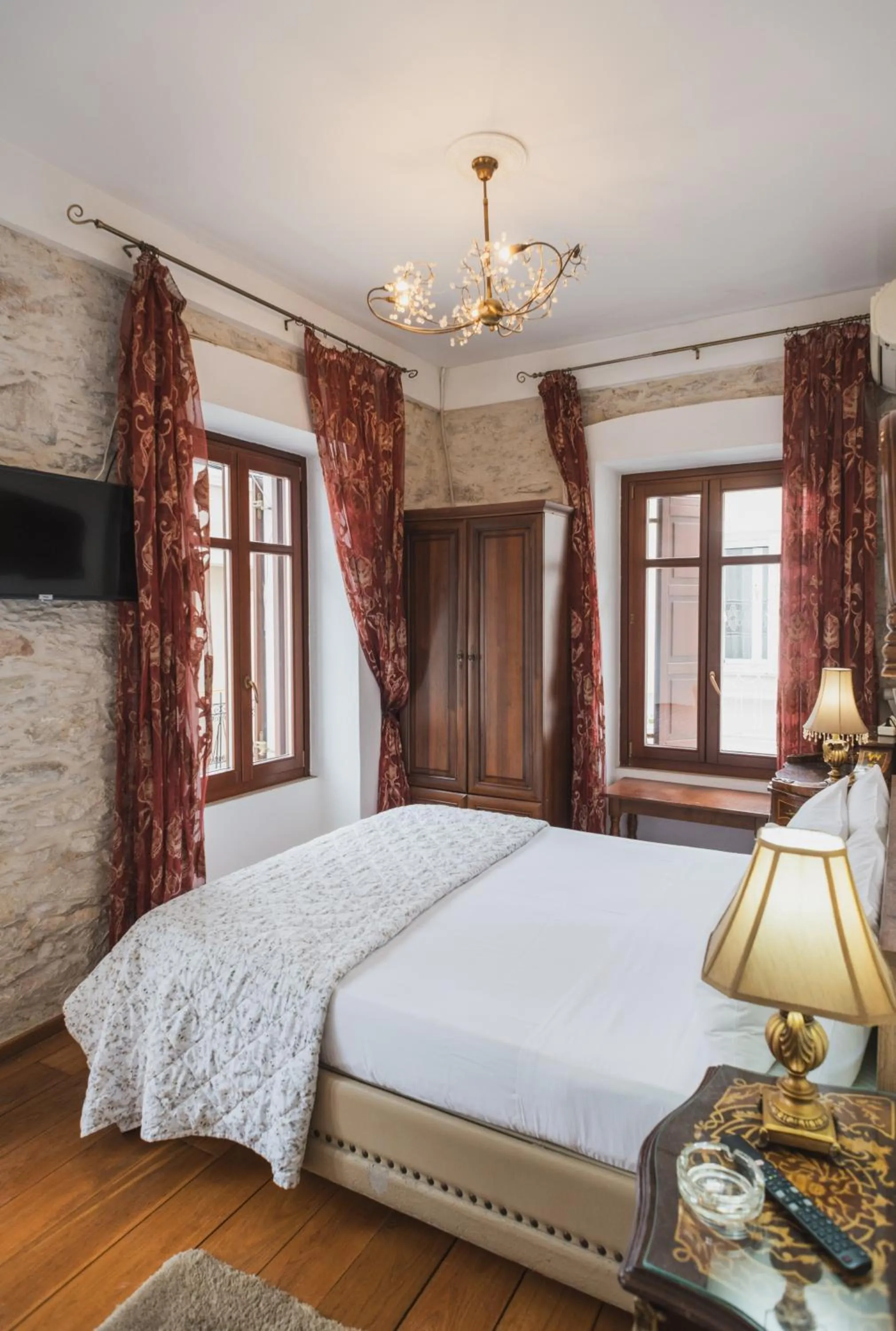 Photo of the whole room in Tsopela Boutique Hotel