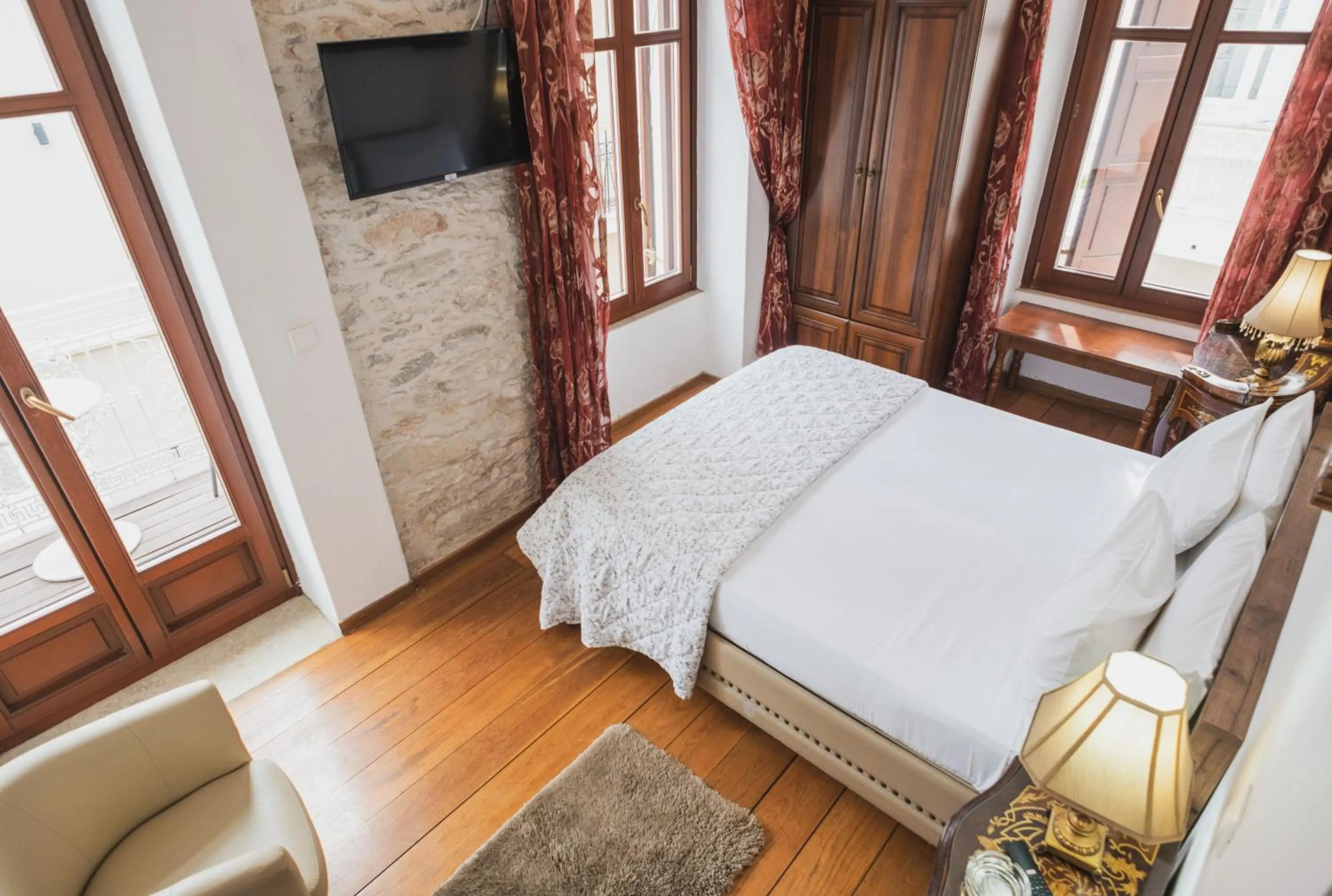 Photo of the whole room in Tsopela Boutique Hotel