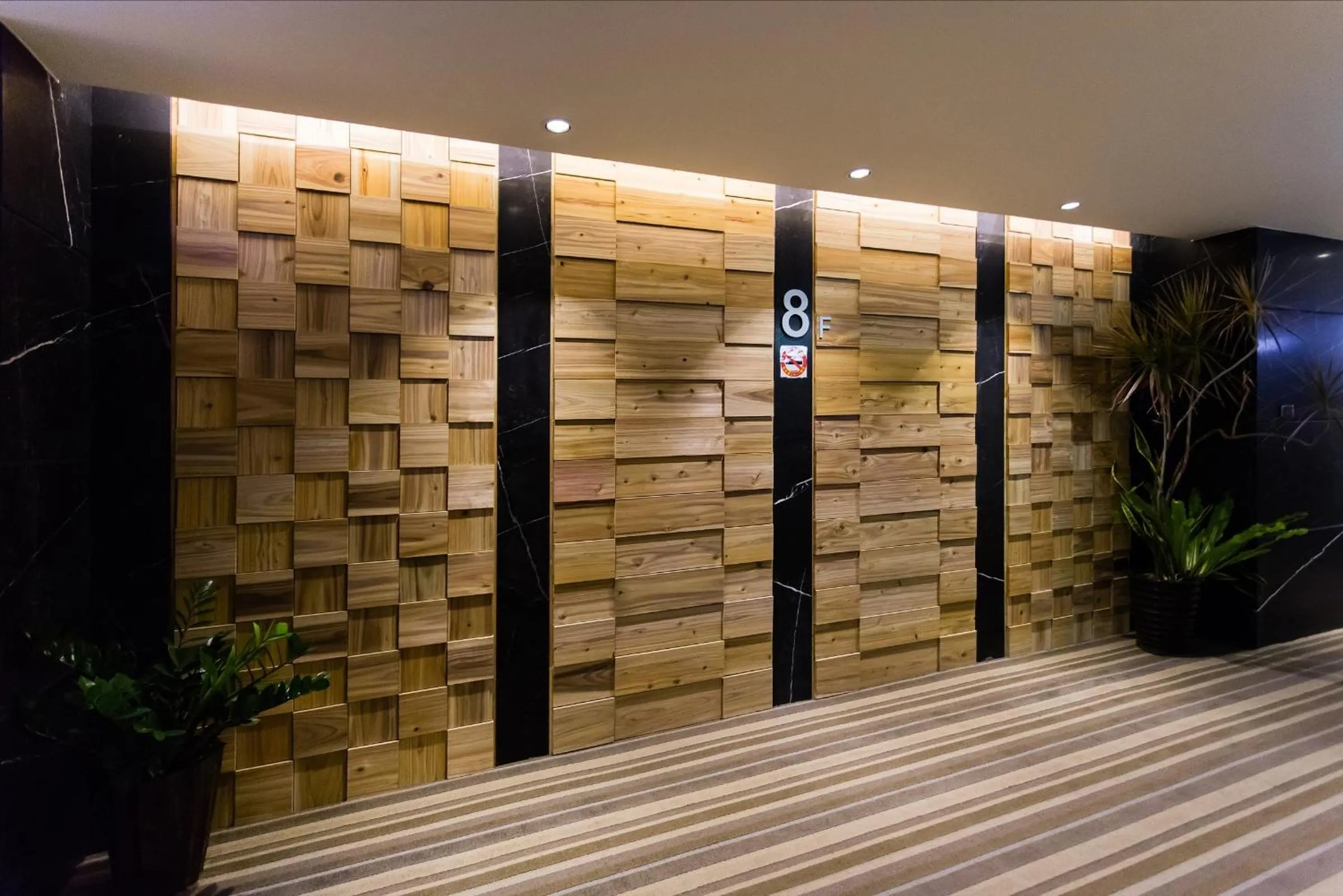 Decorative detail in Chiayi Oriental Pearl International Hotel