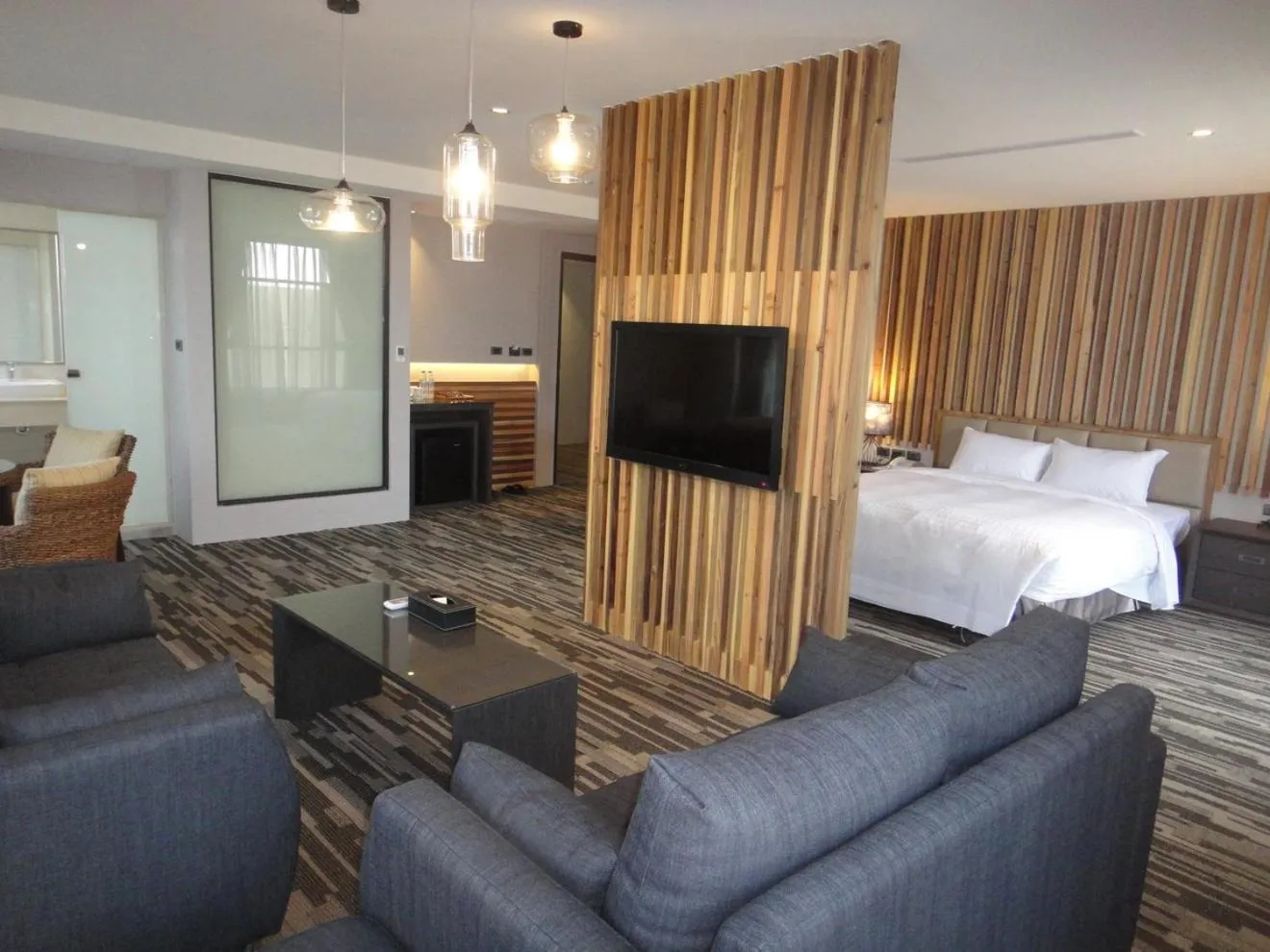 Bed in Chiayi Oriental Pearl International Hotel